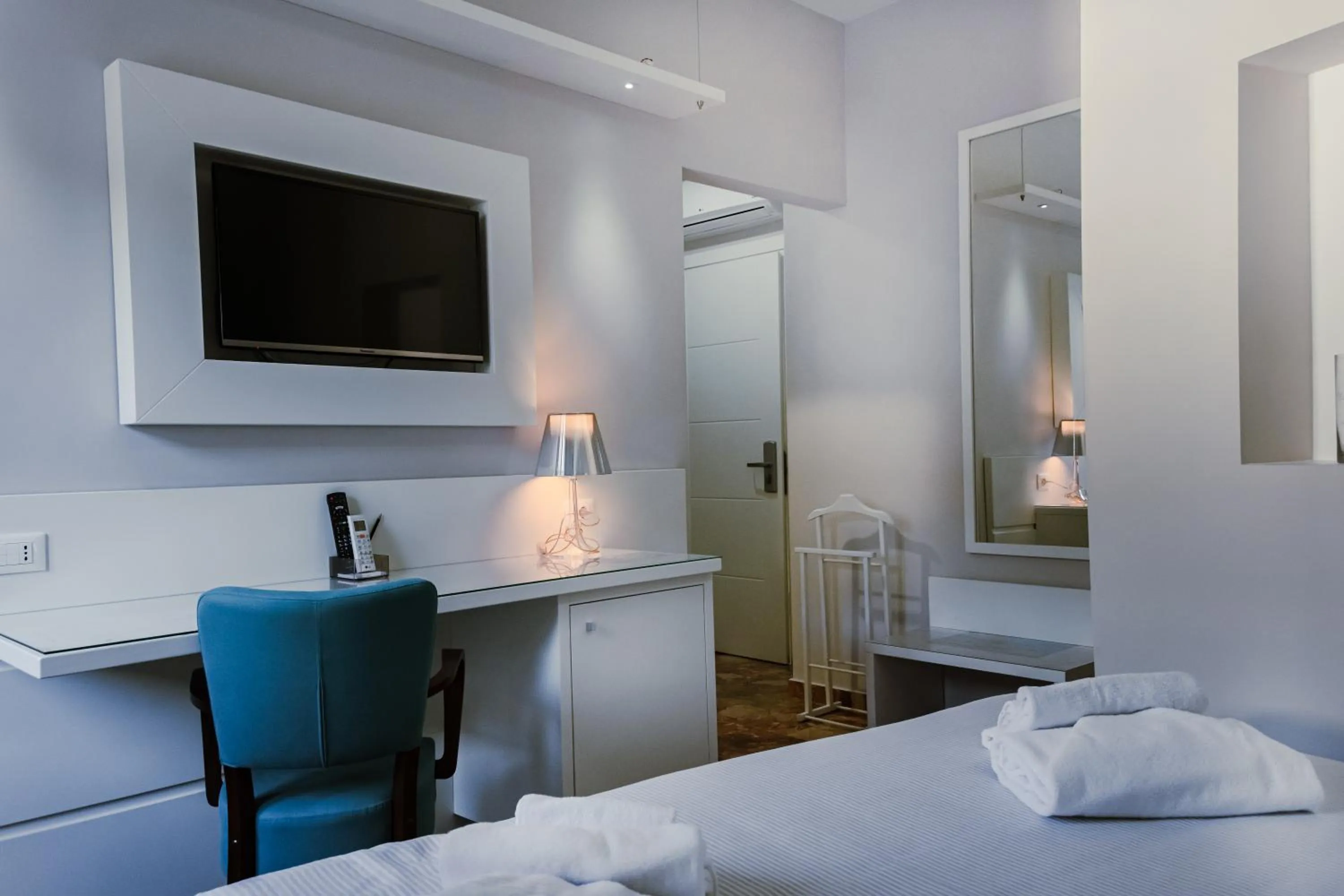 hair dresser, Bed in B&B Vanity