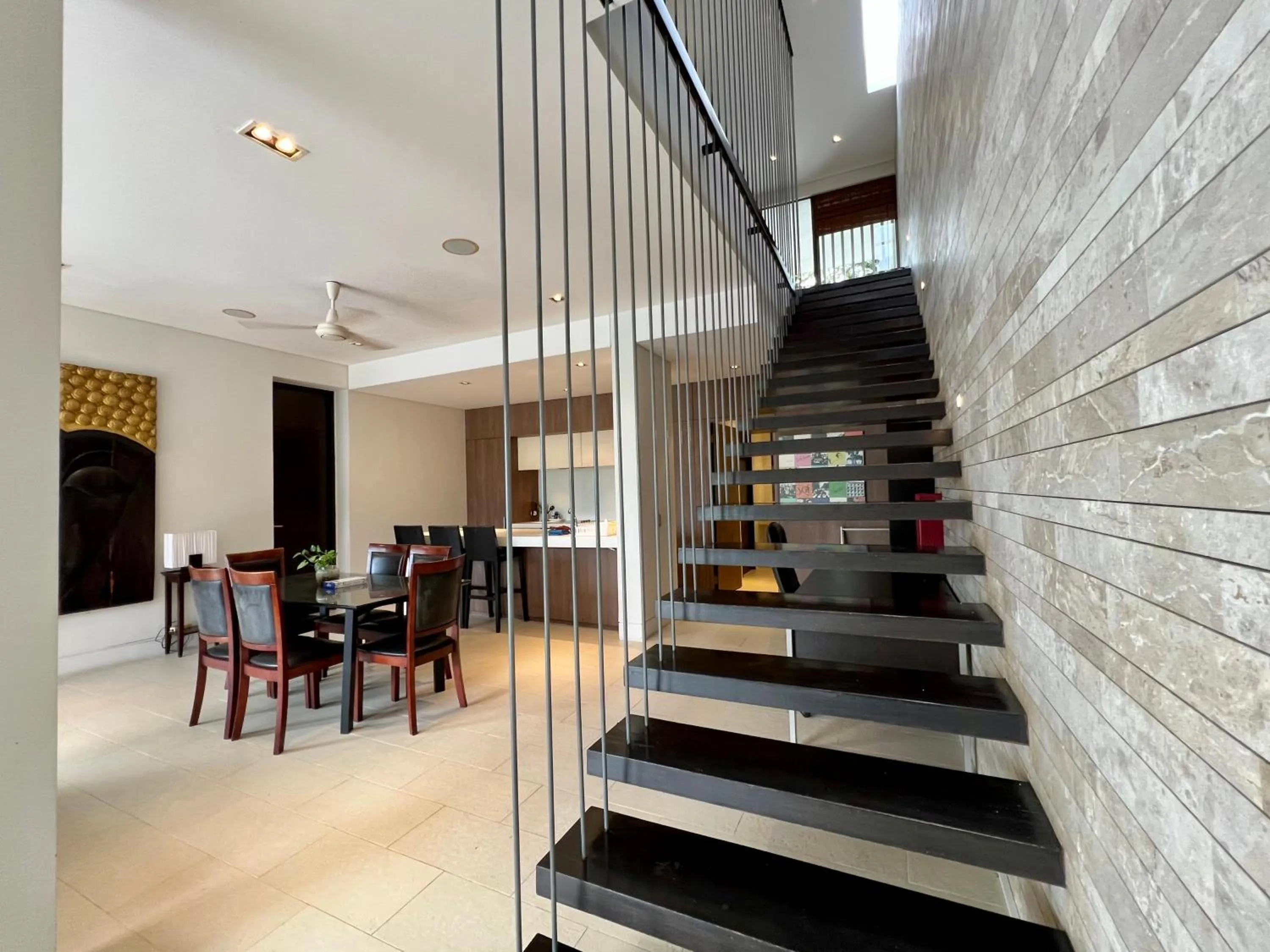 Living room in Baan Yamu Private Villa by RESAVA