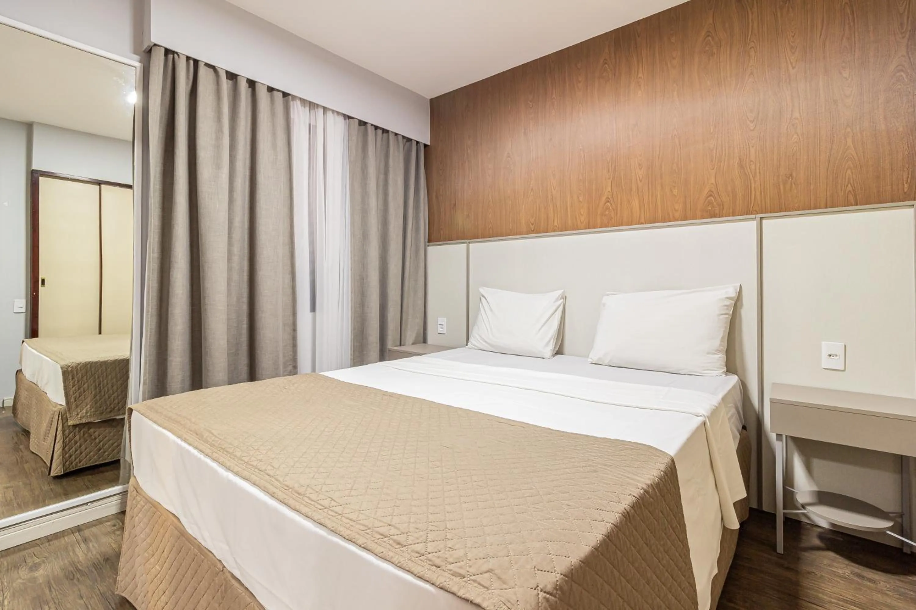 Bed in H4 Fortune Jardins