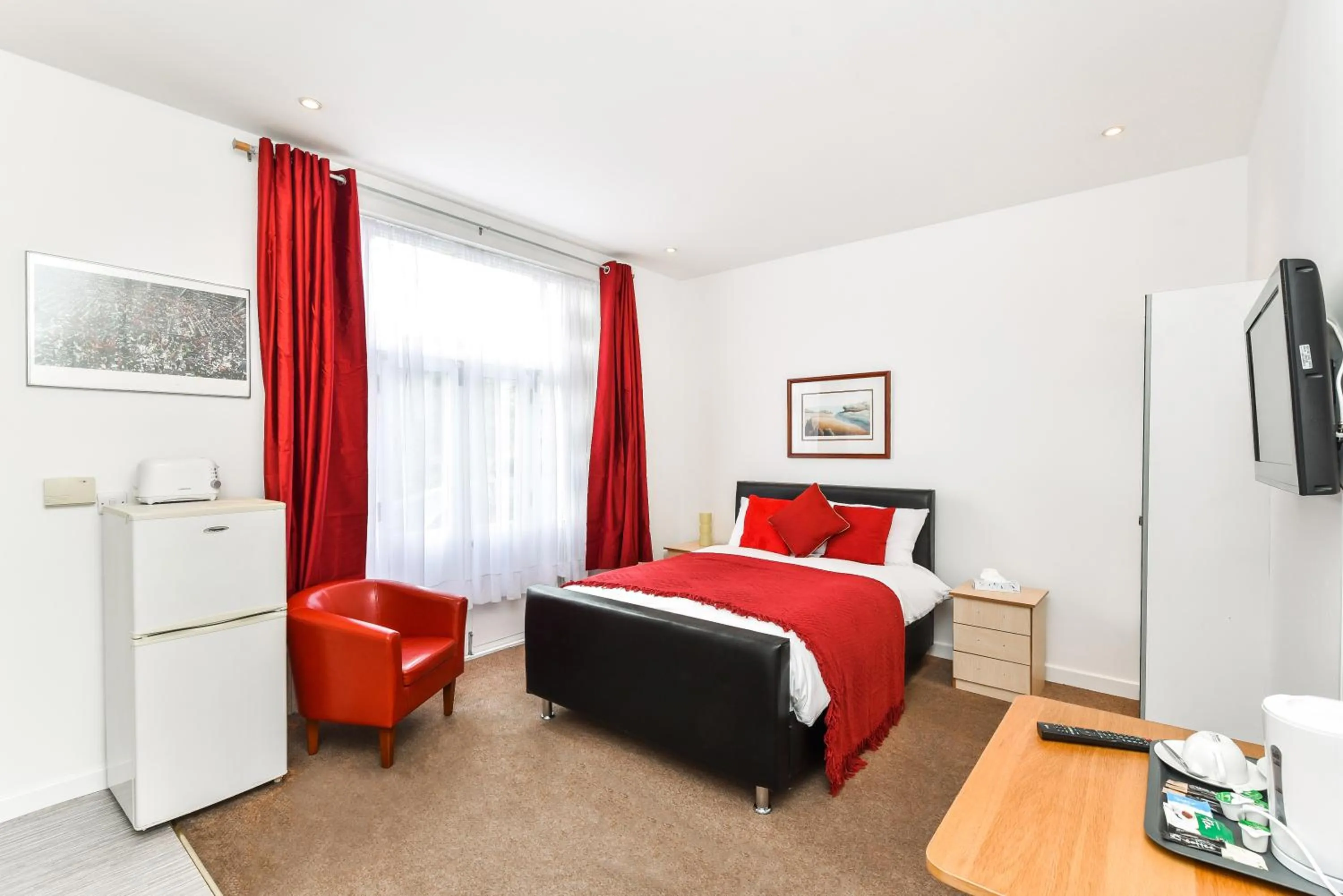 Bedroom, Bed in Riverbank Stay