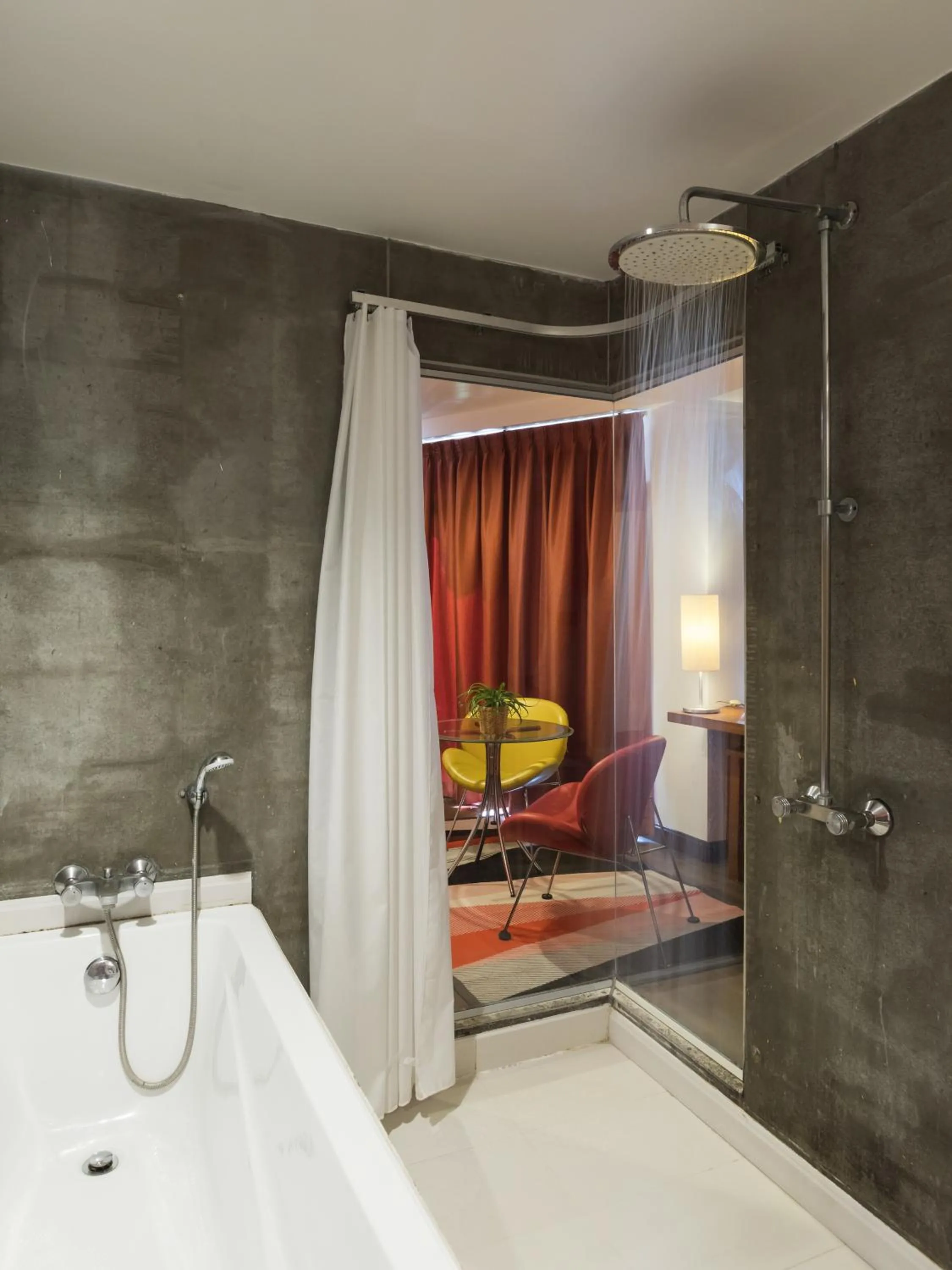Shower, Bed in Sandalay Resort