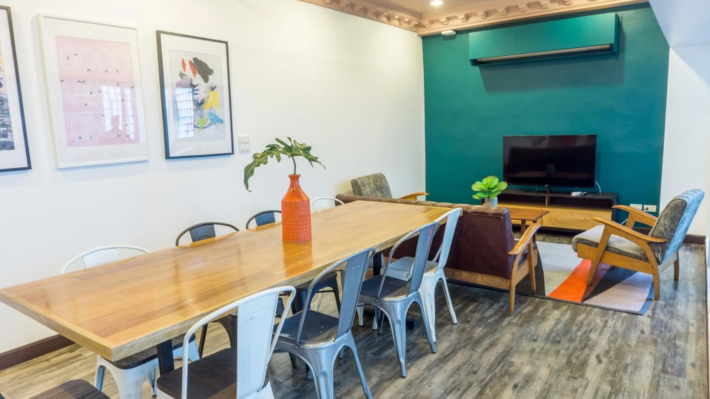 TV and multimedia in Sandalay Resort