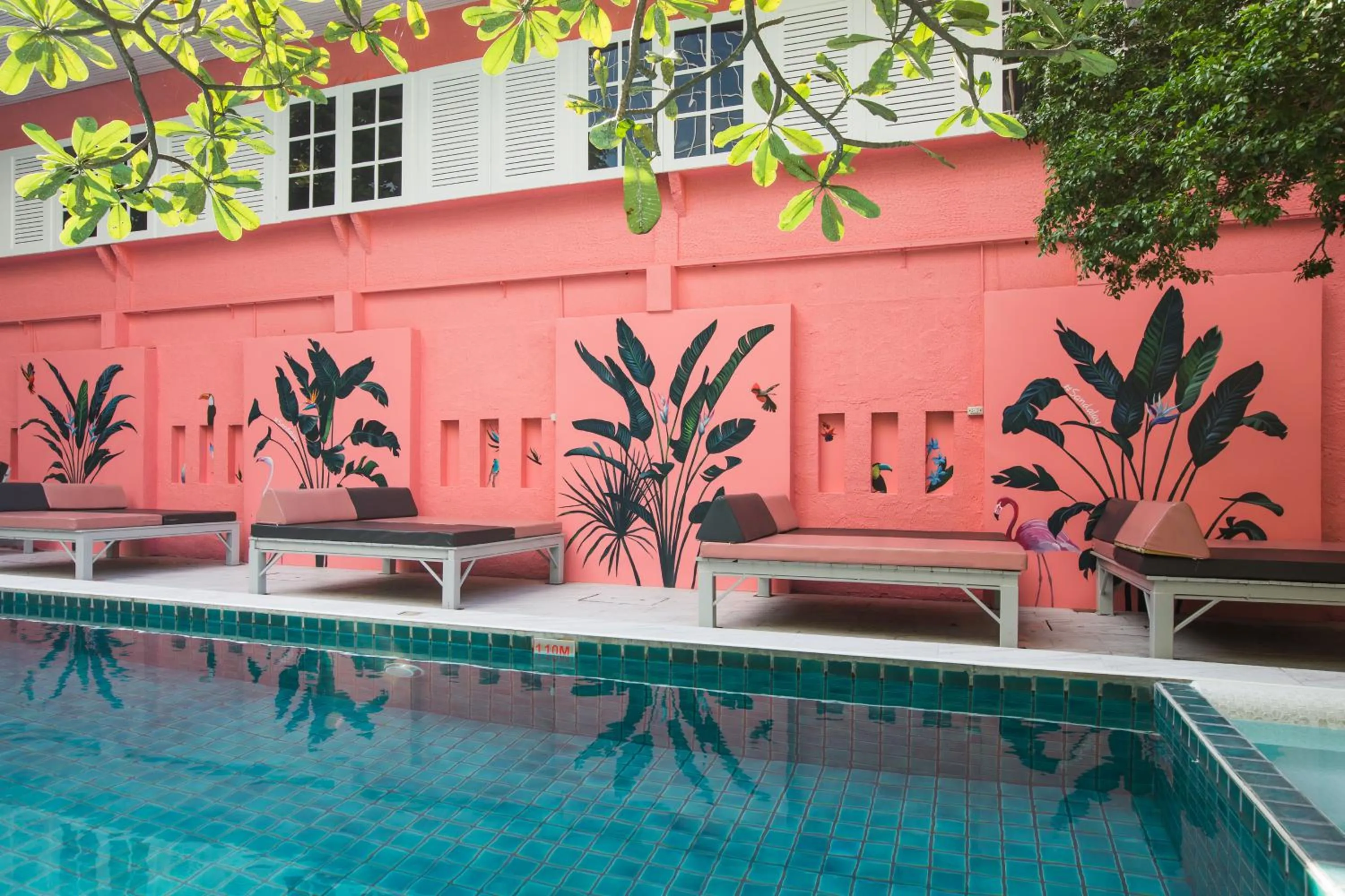 Swimming pool in Sandalay Resort