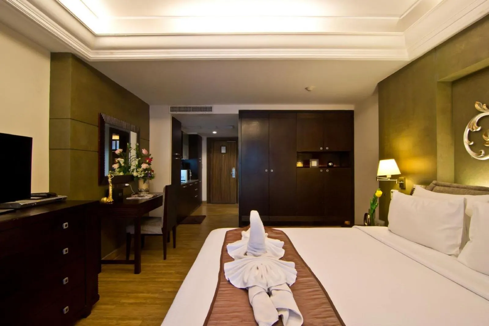 Photo of the whole room, Bed in LK Mantra Pura Resort