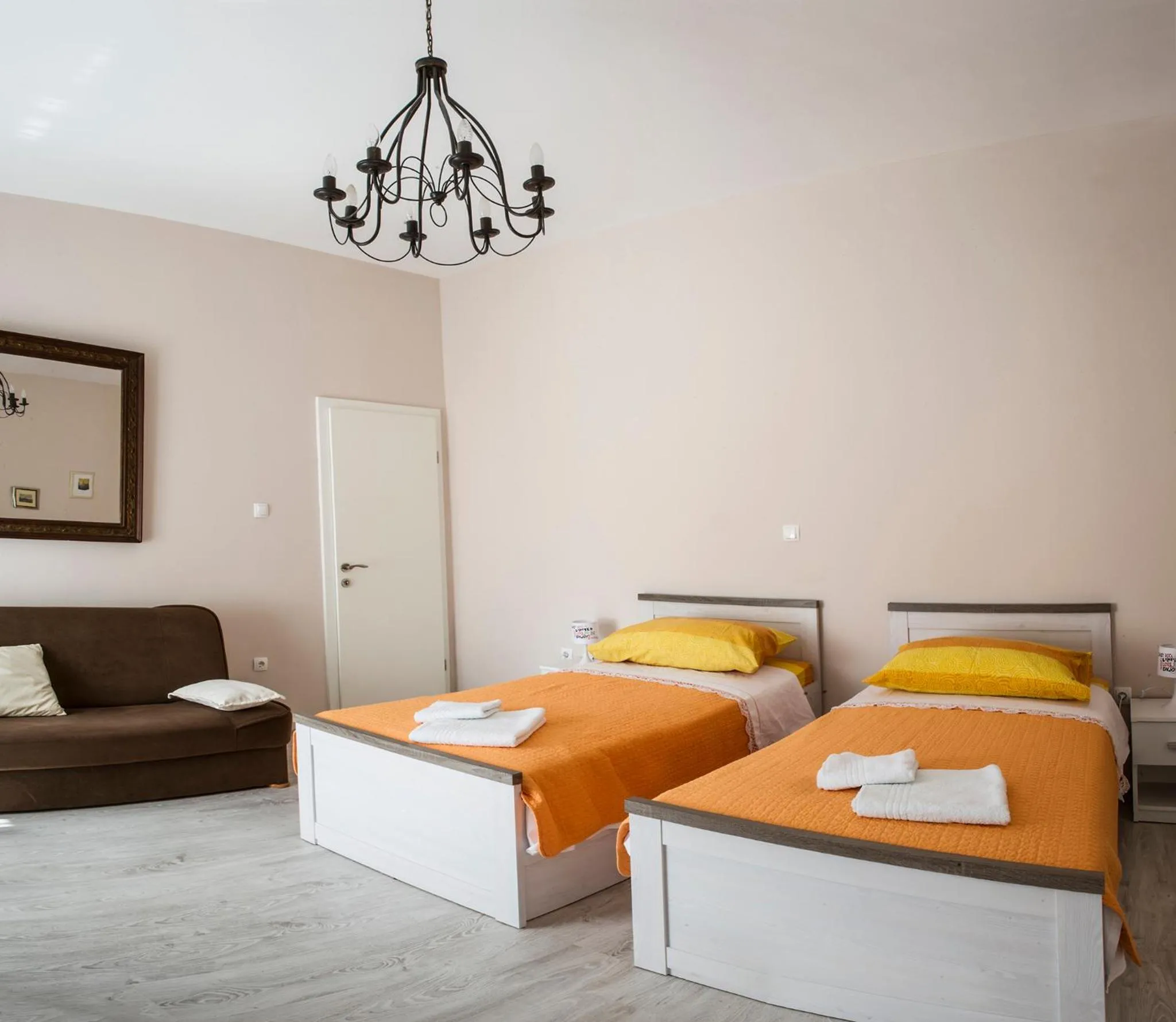 Bedroom, Bed in Pavelin apartments