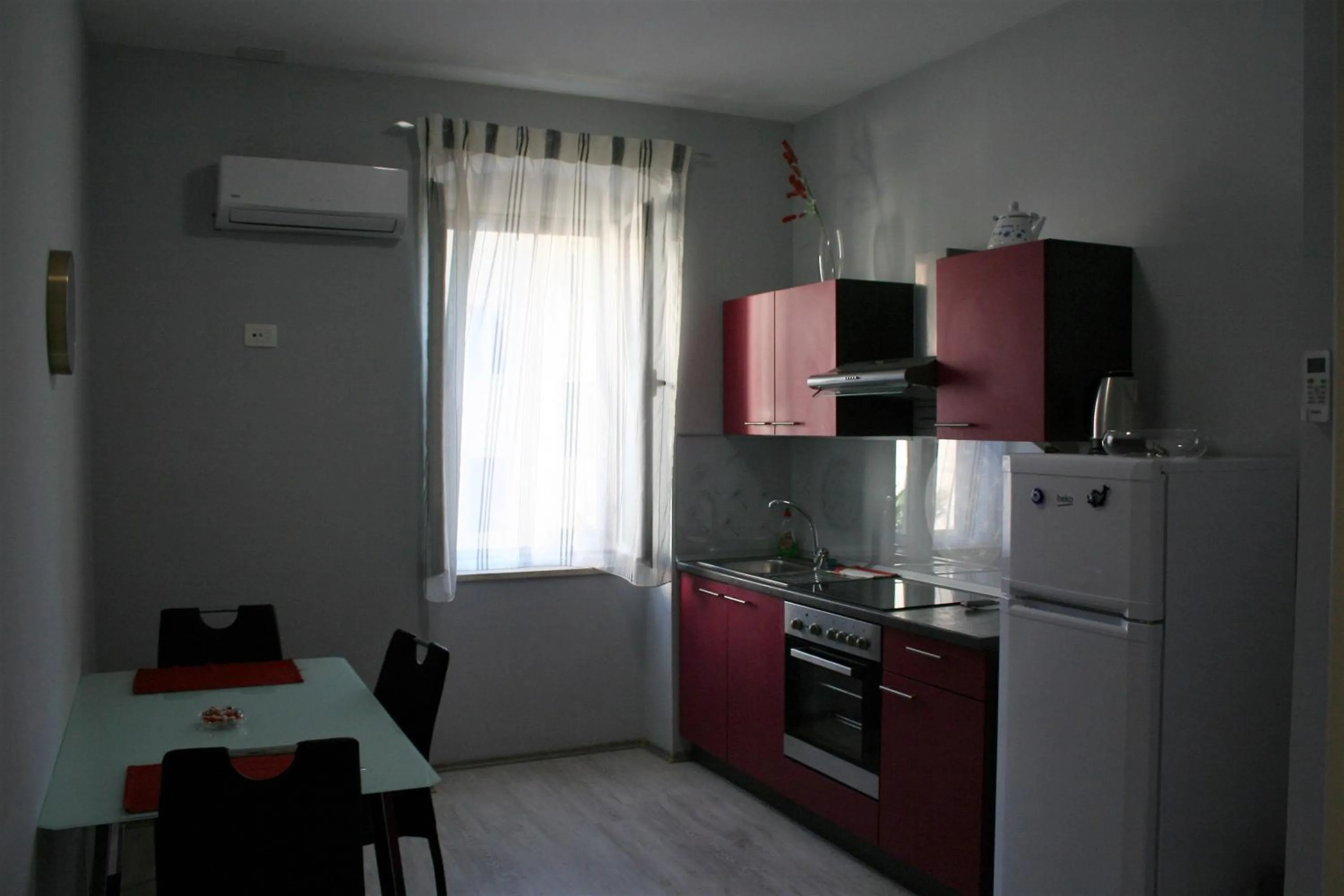 Kitchen or kitchenette in Pavelin apartments
