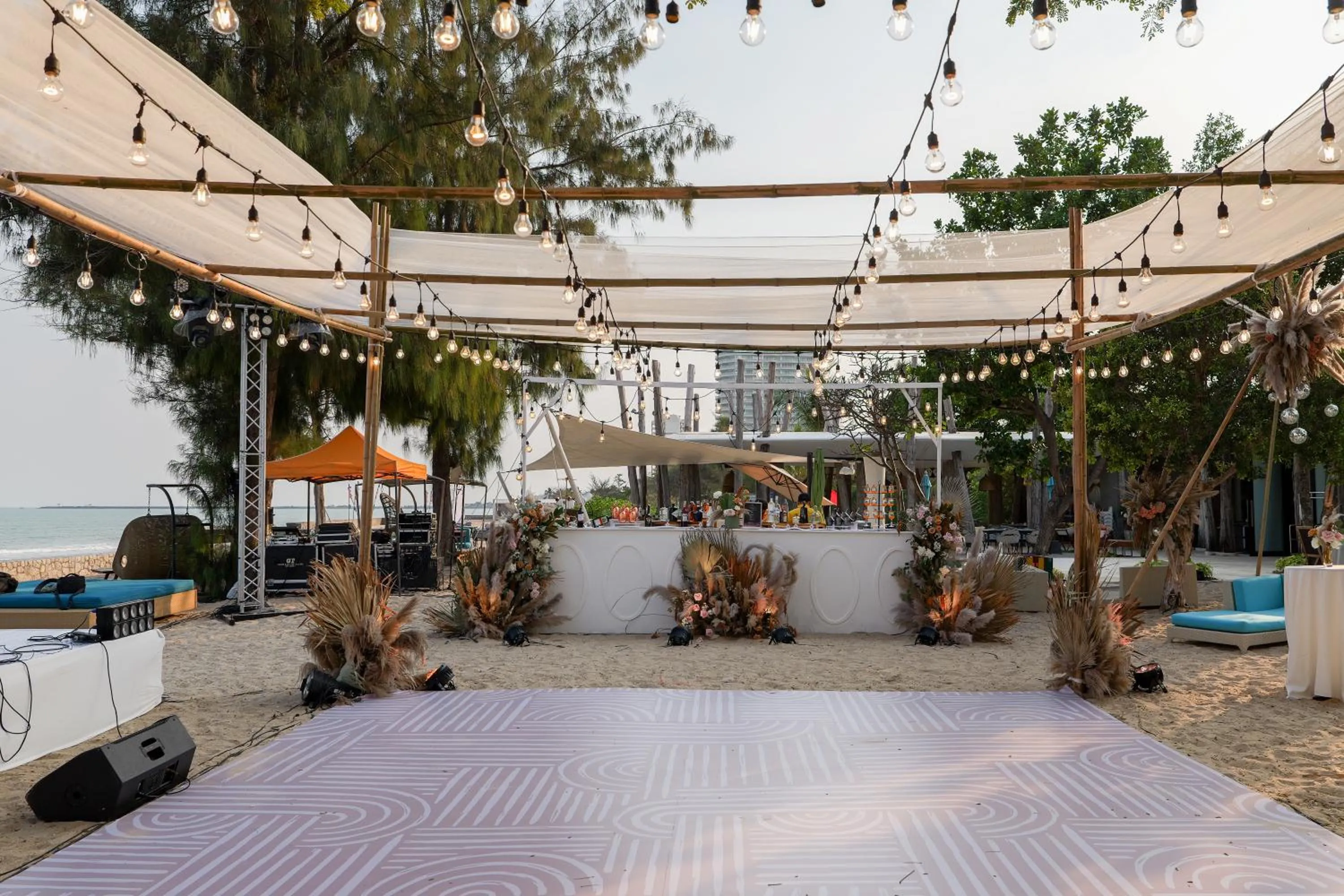 Beach in SO/ Sofitel Hua Hin