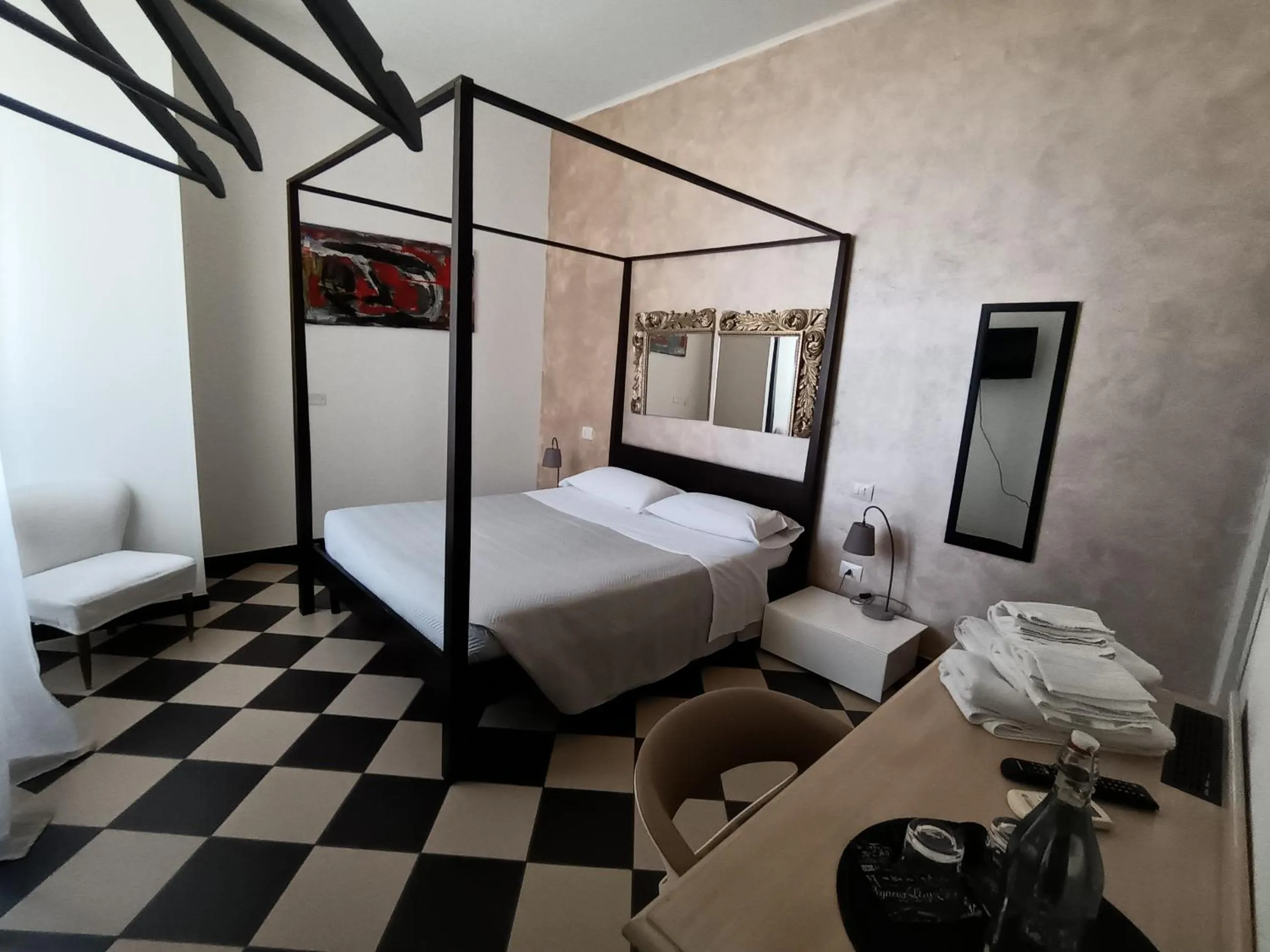 Photo of the whole room, Bed in Manì Rooms