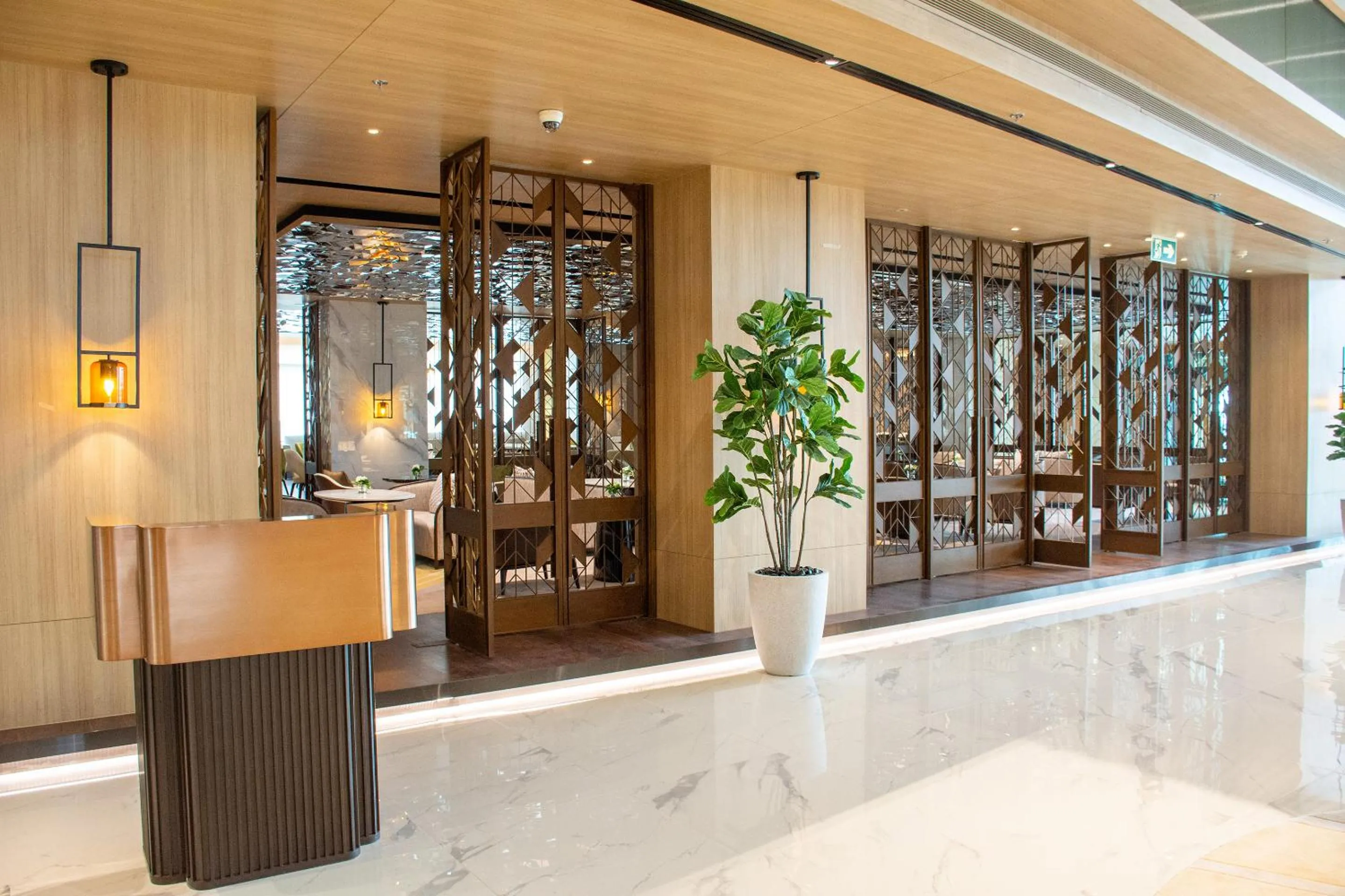 Restaurant/places to eat in Grand Richmond Stylish Convention Hotel