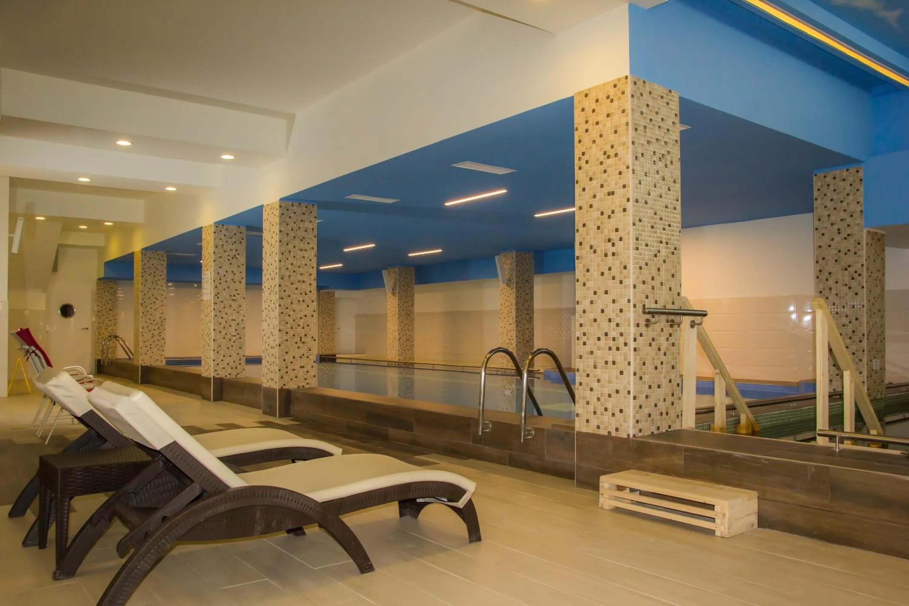 Swimming pool in Salis Hotel & Medical Spa