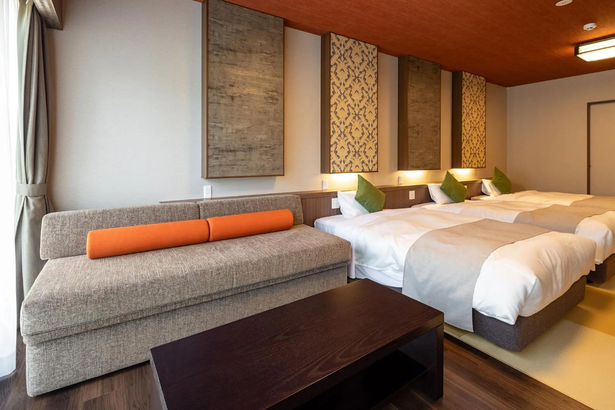 Photo of the whole room, Bed in Ooedo Onsen Monogatari Amakusa Hotel Kameya