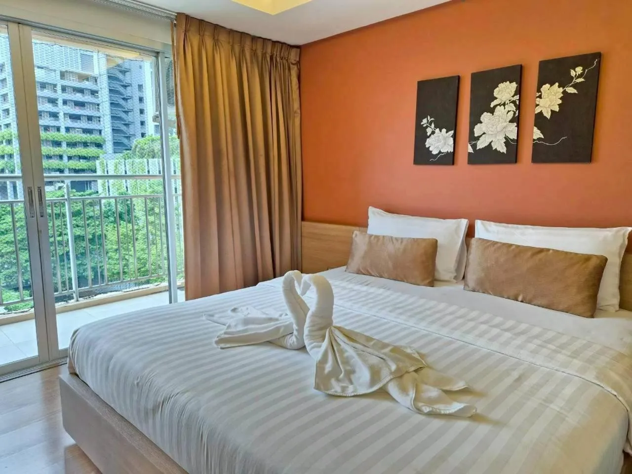 Bedroom, Bed in Olive Hotel & Residence Bangkok Sukhumvit 101 near True Digital Park