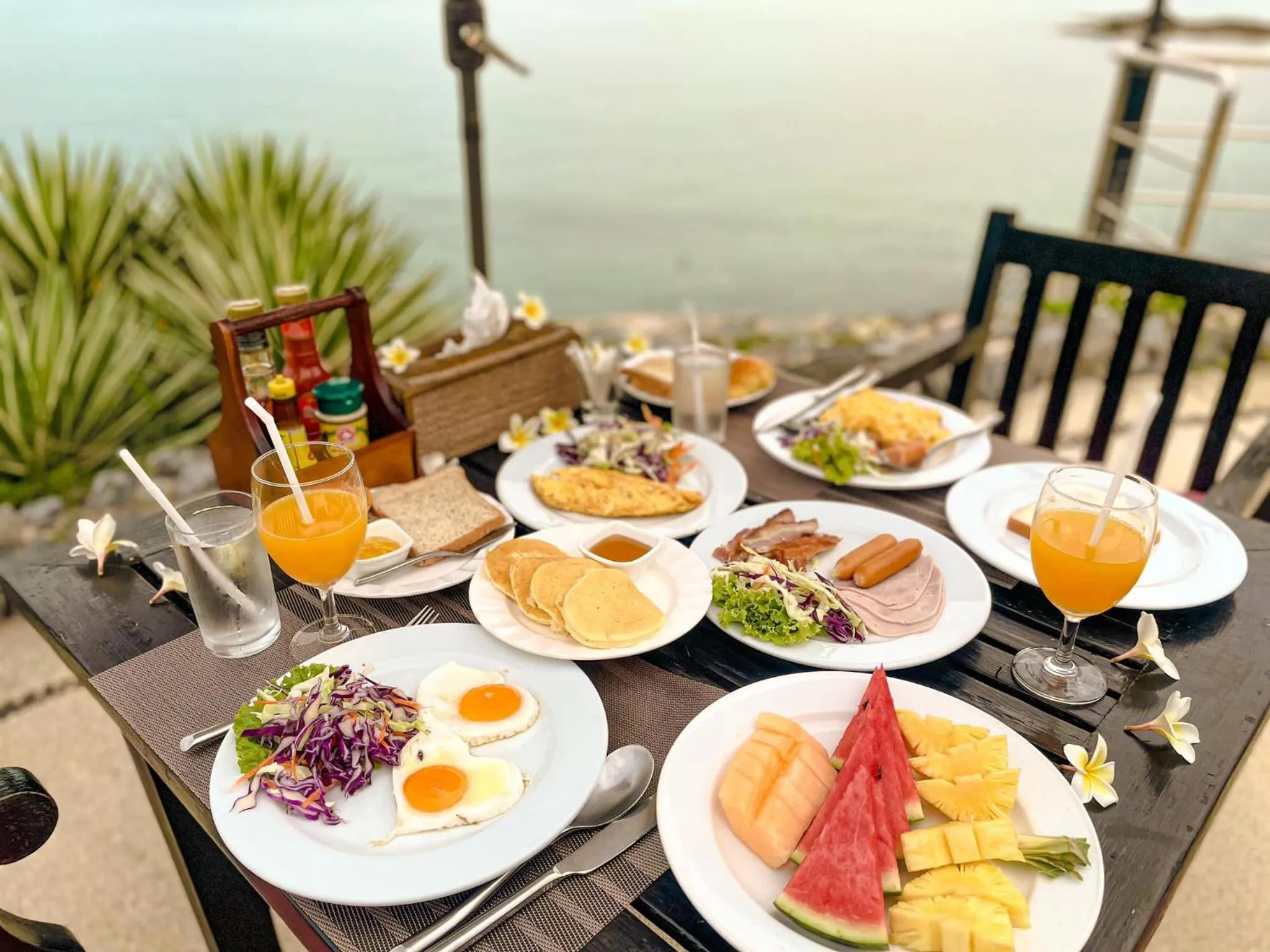 Food and drinks in Racha Kiri Resort & Spa, Khanom