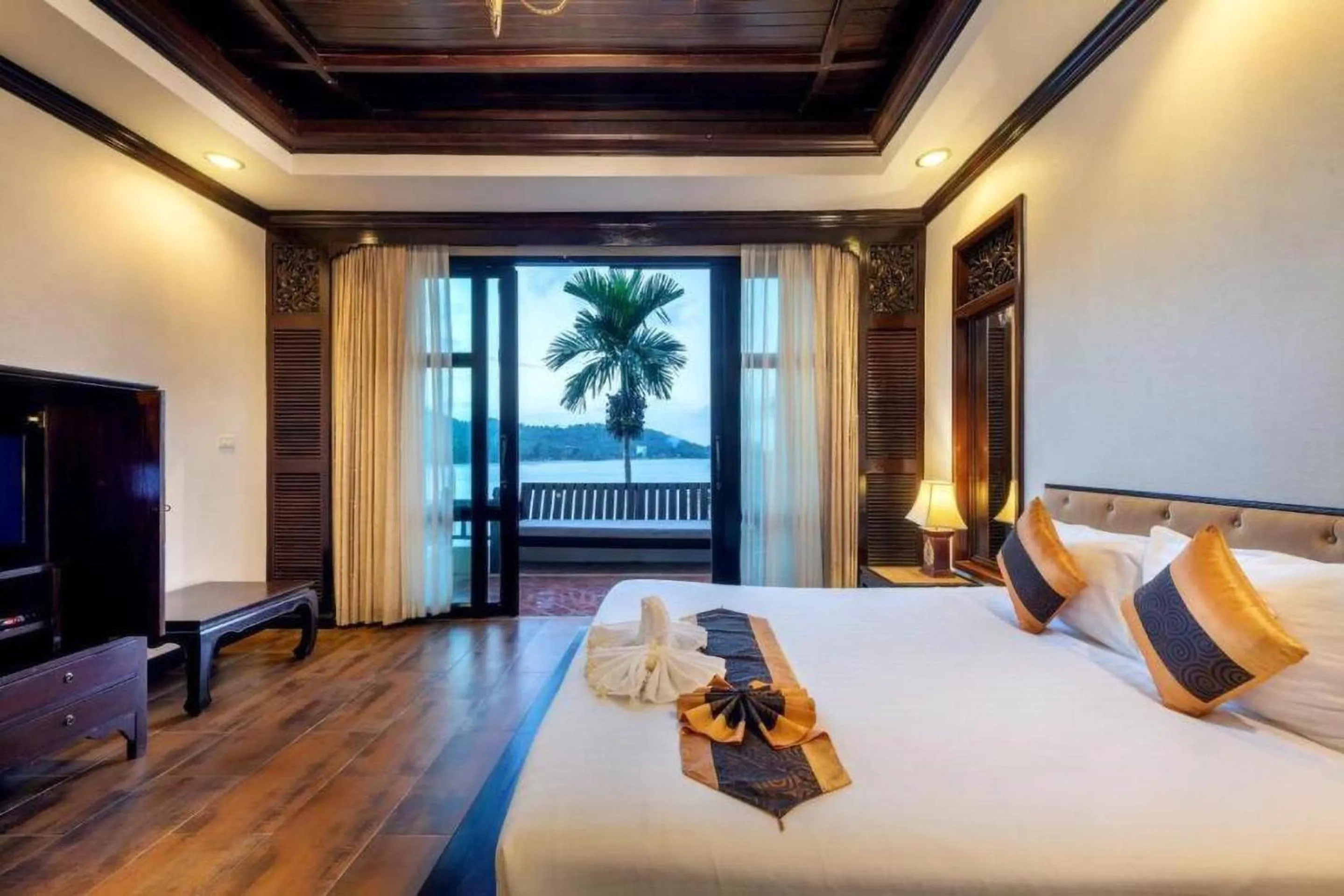 Photo of the whole room, Bed in Racha Kiri Resort & Spa, Khanom