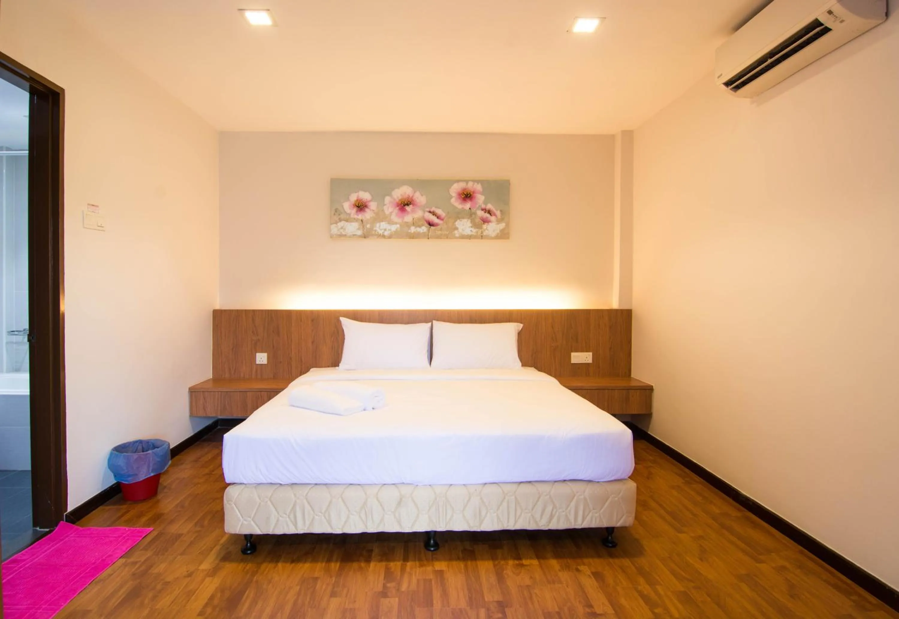 Photo of the whole room, Bed in Holiday Homes At Samsuria Resort