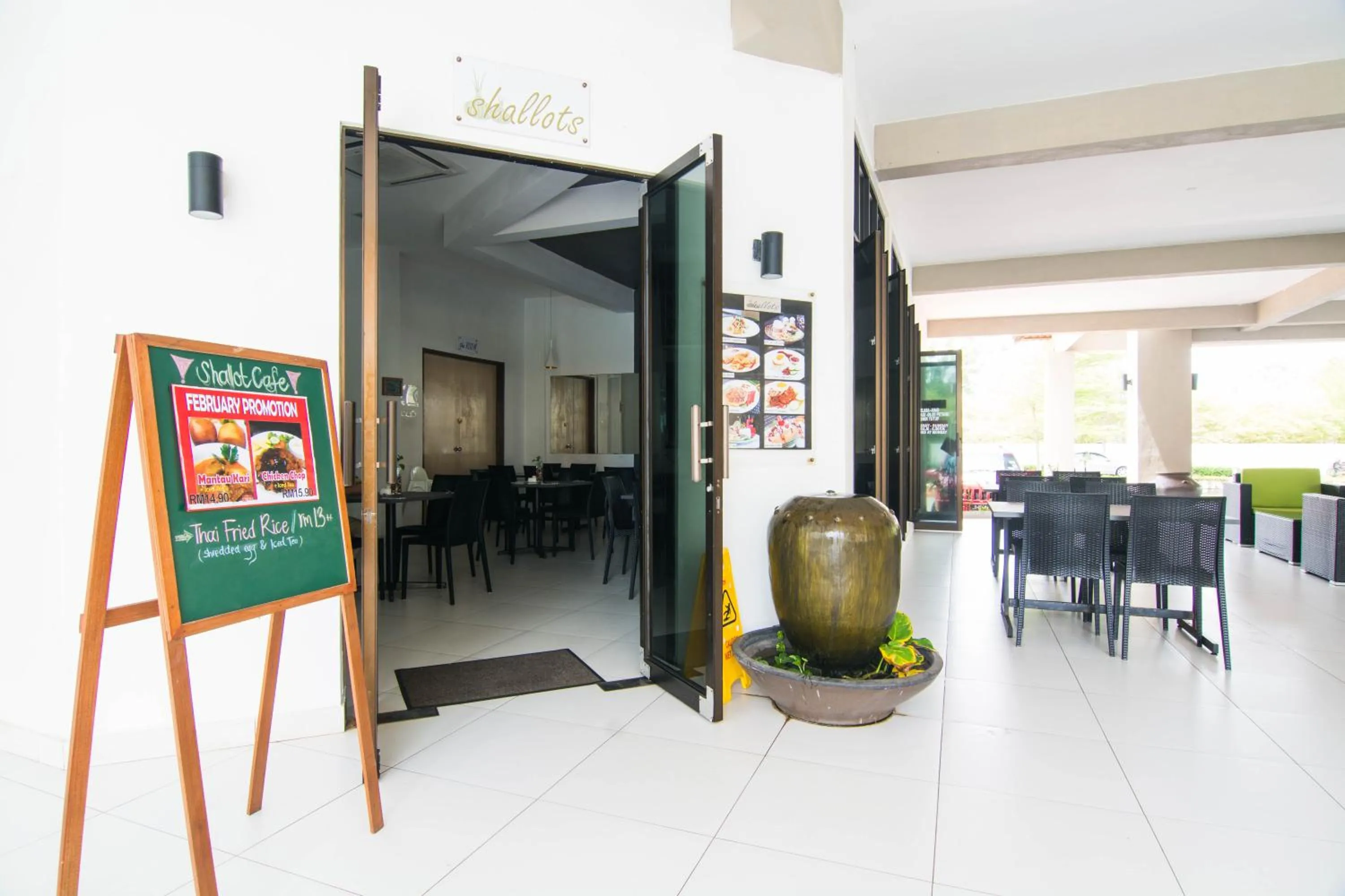 Food in Holiday Homes At Samsuria Resort