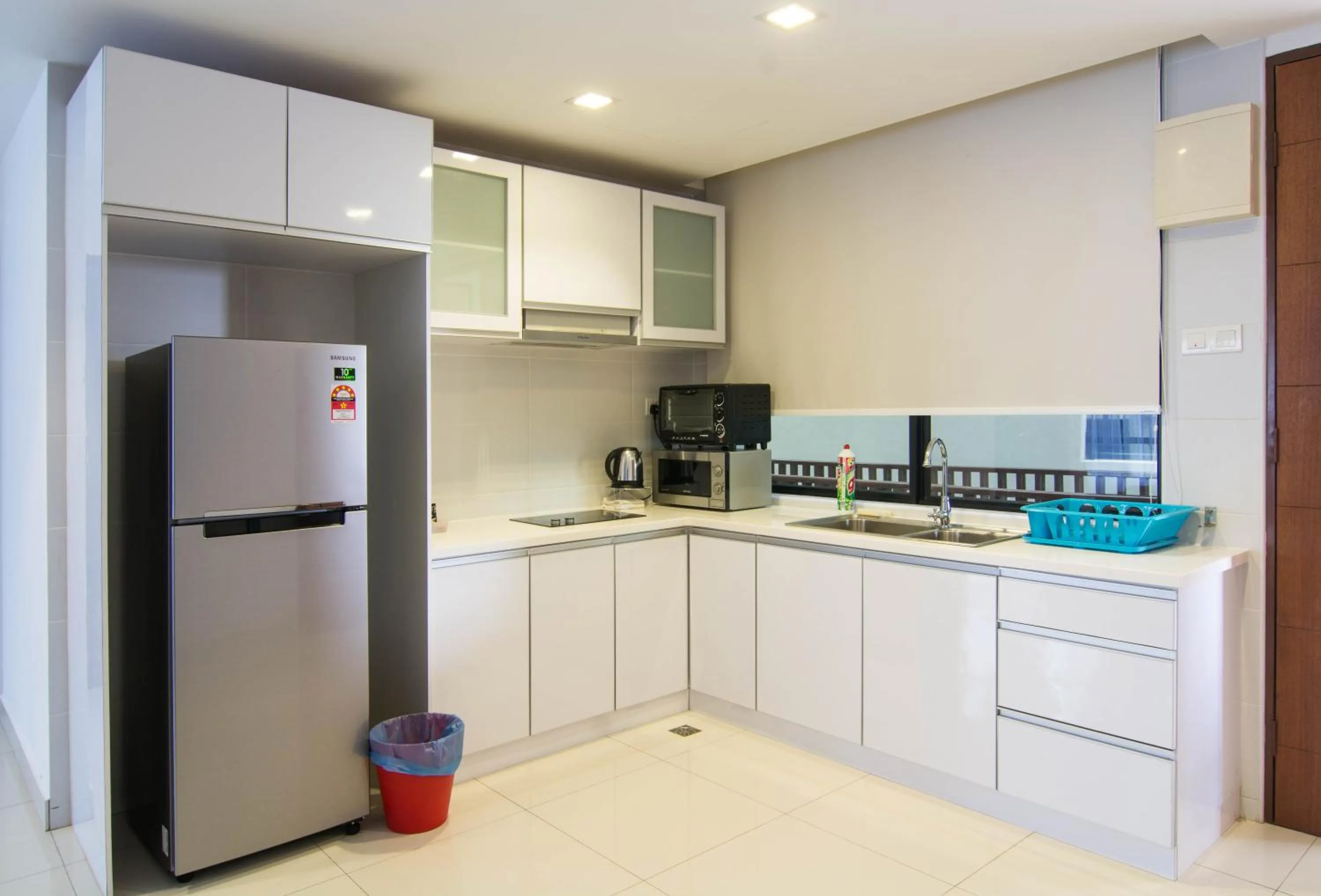 Kitchen or kitchenette in Holiday Homes At Samsuria Resort