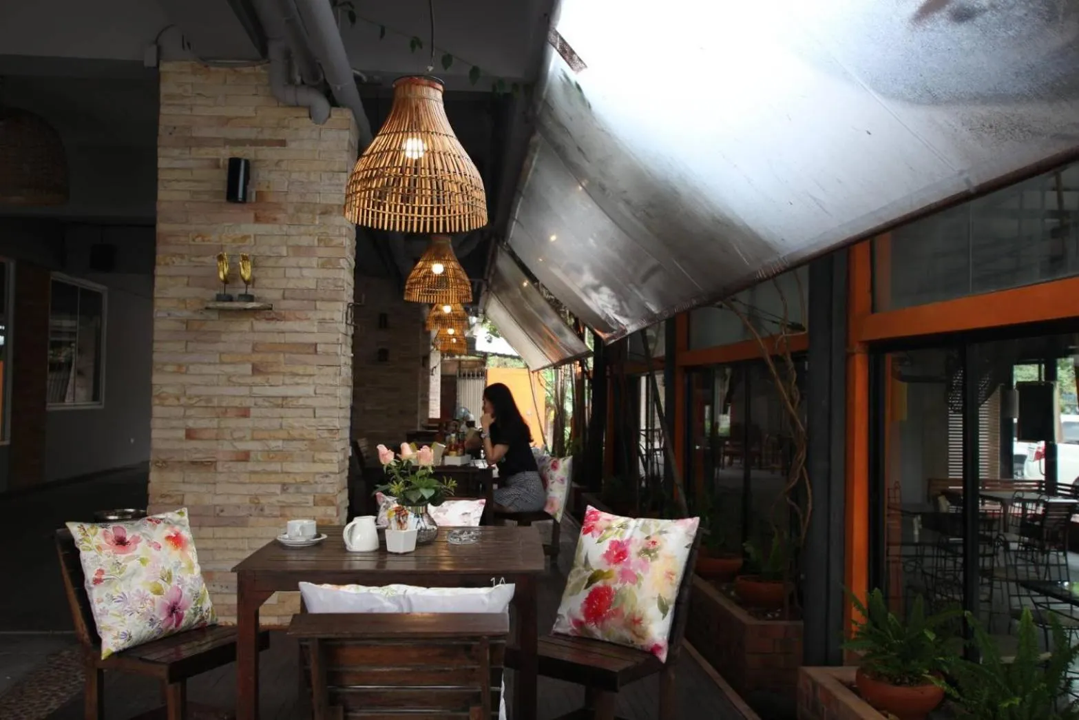 Seating area in Plai And Herbs Suvarnabhumi Airport