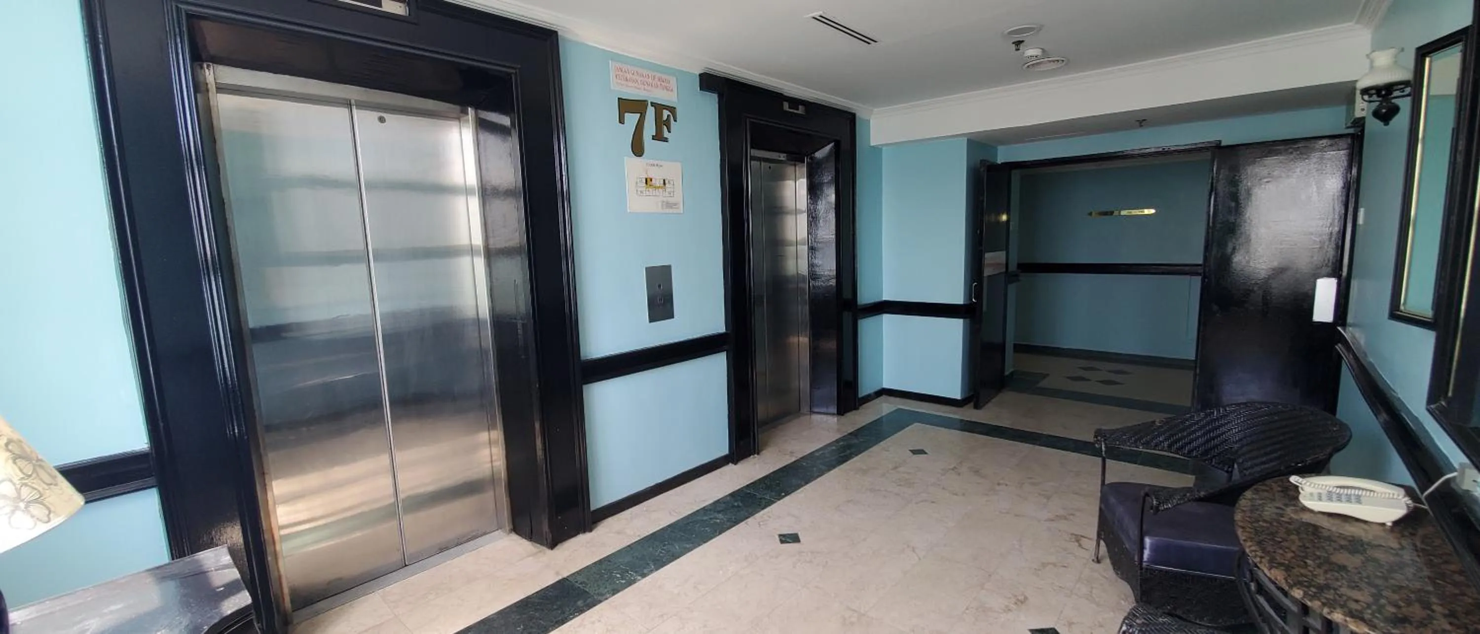 Facade/entrance in Leisure Cove Hotel and Apartments