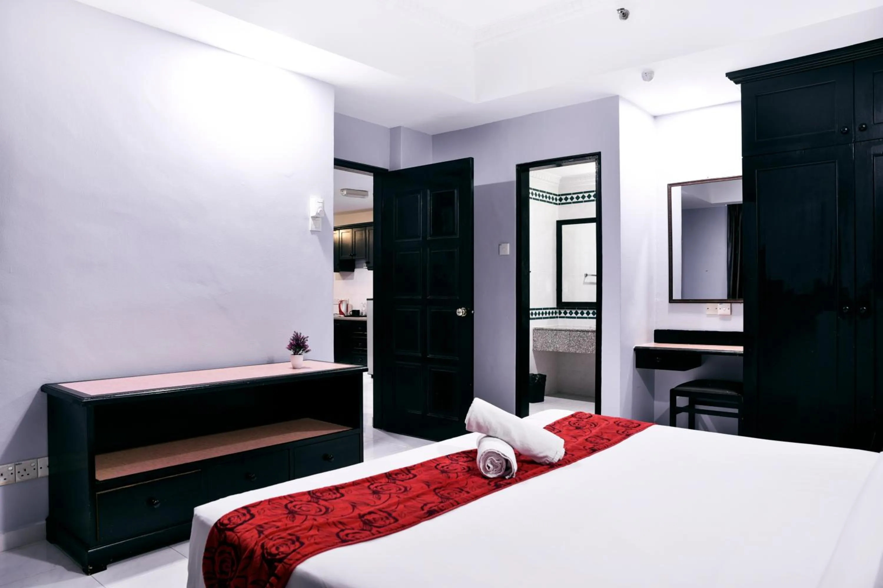 Studio Suite King in Leisure Cove Hotel and Apartments