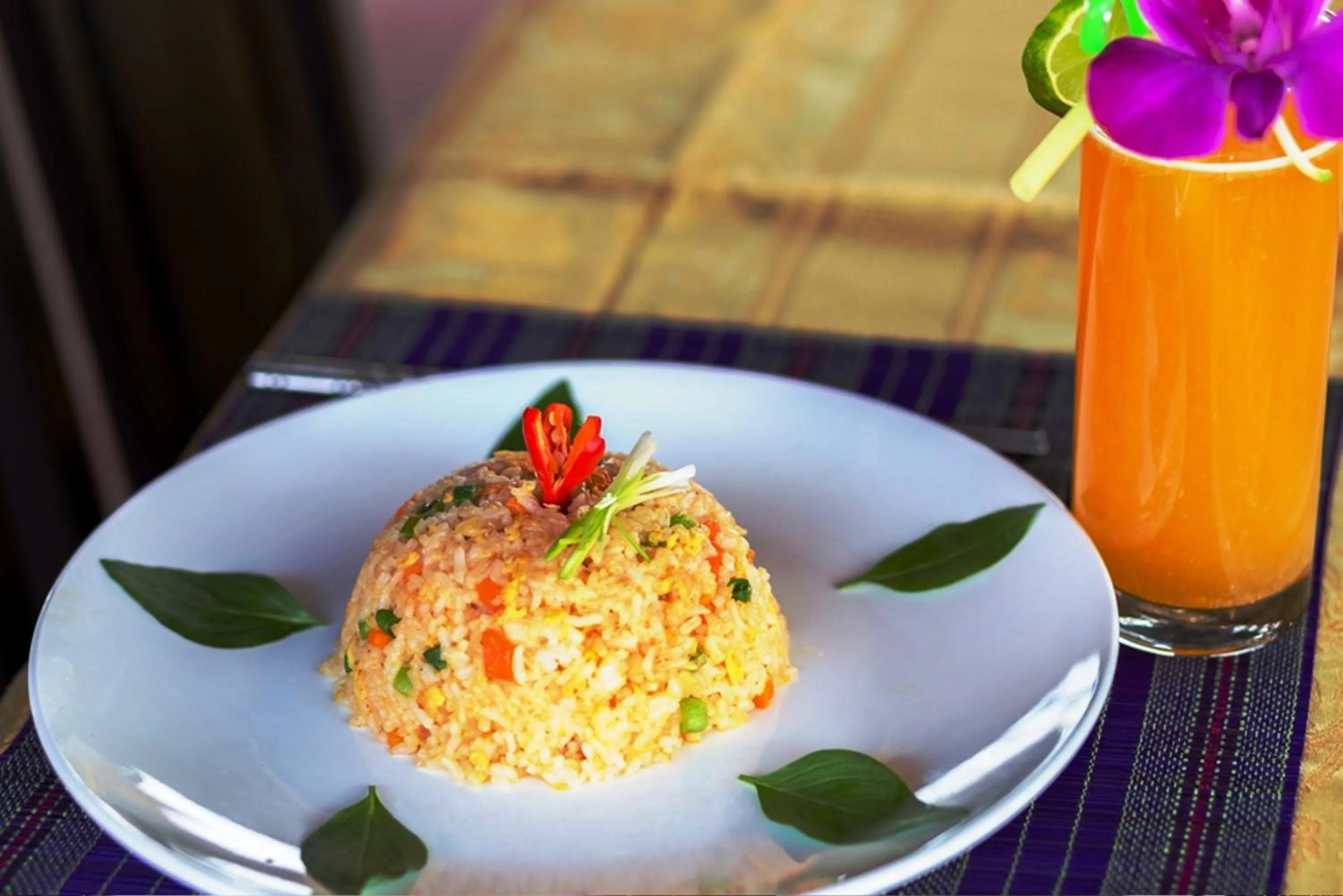 Restaurant/places to eat in Plumeria Hotel & Spa