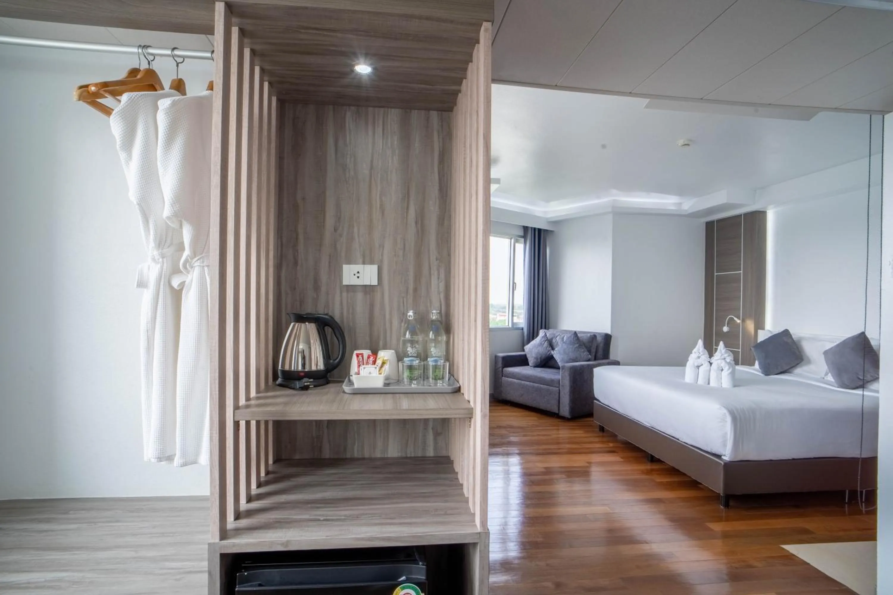 Bed in Thong Tarin Hotel