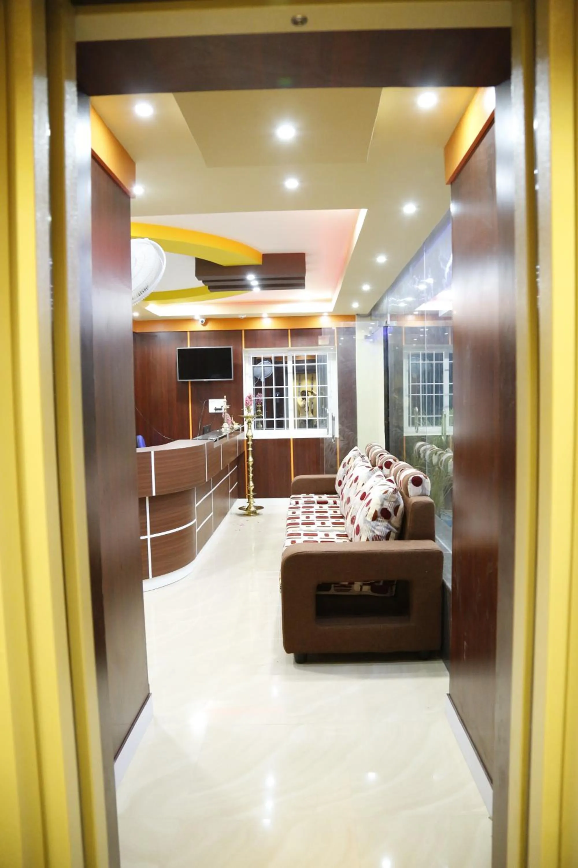 Lobby or reception in Hotel New Amirtham inn