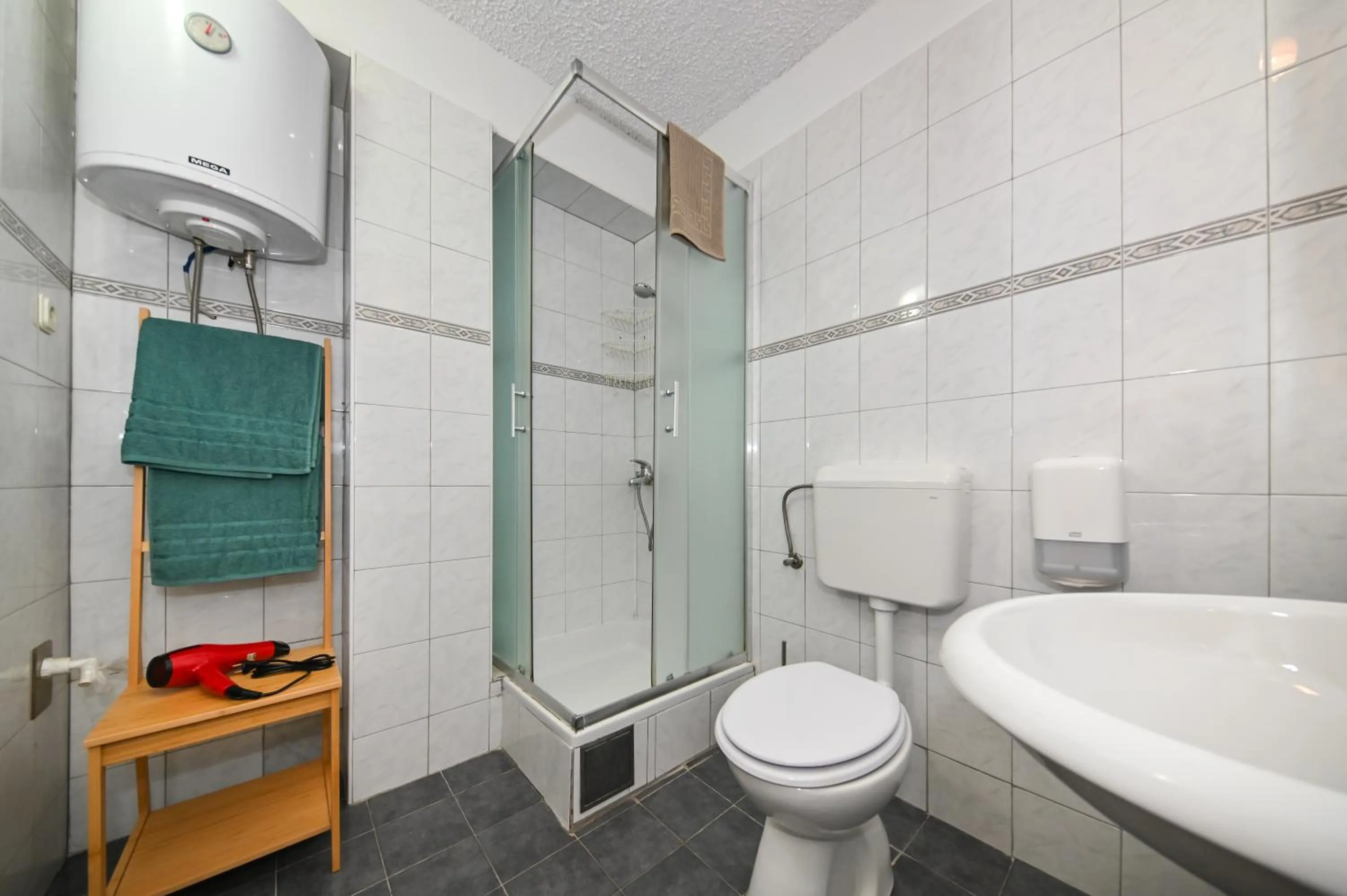 The Lazy Monkey Hostel & Apartments