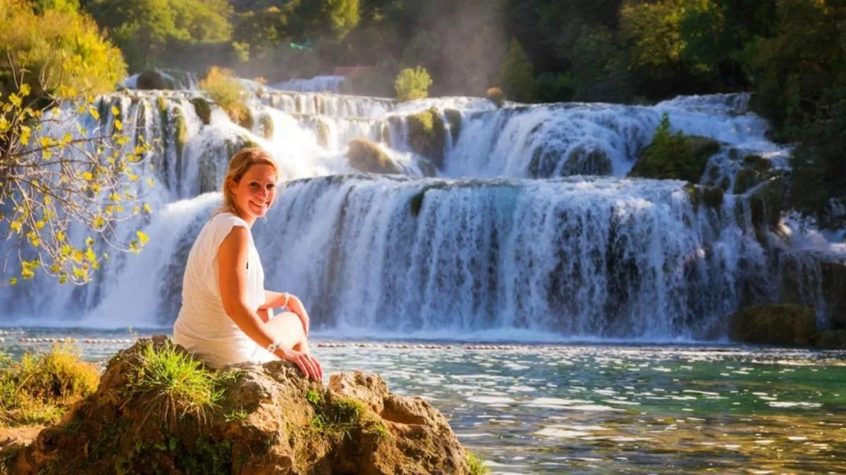 The Lazy Monkey Hostel & Apartments