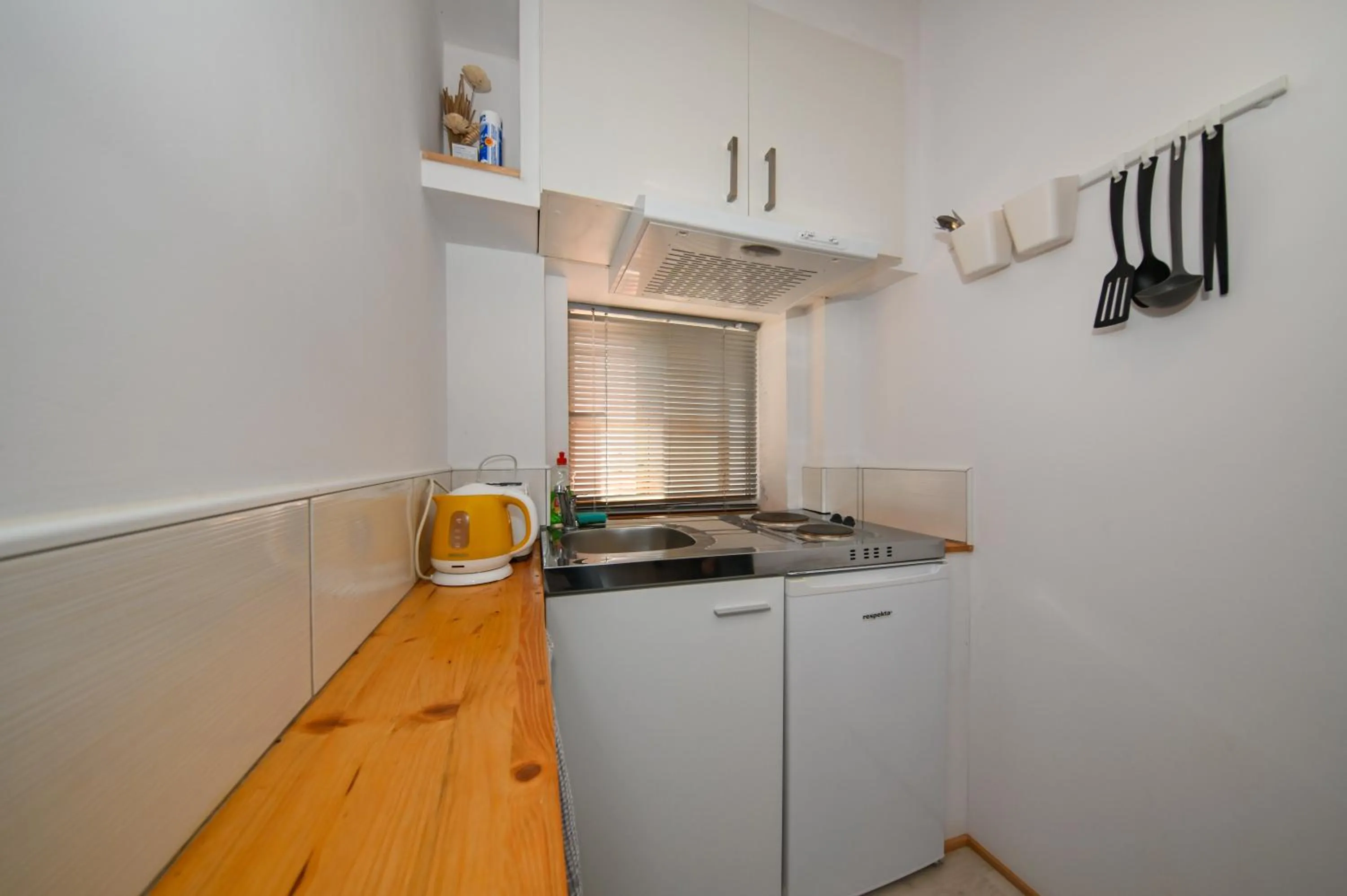 The Lazy Monkey Hostel & Apartments