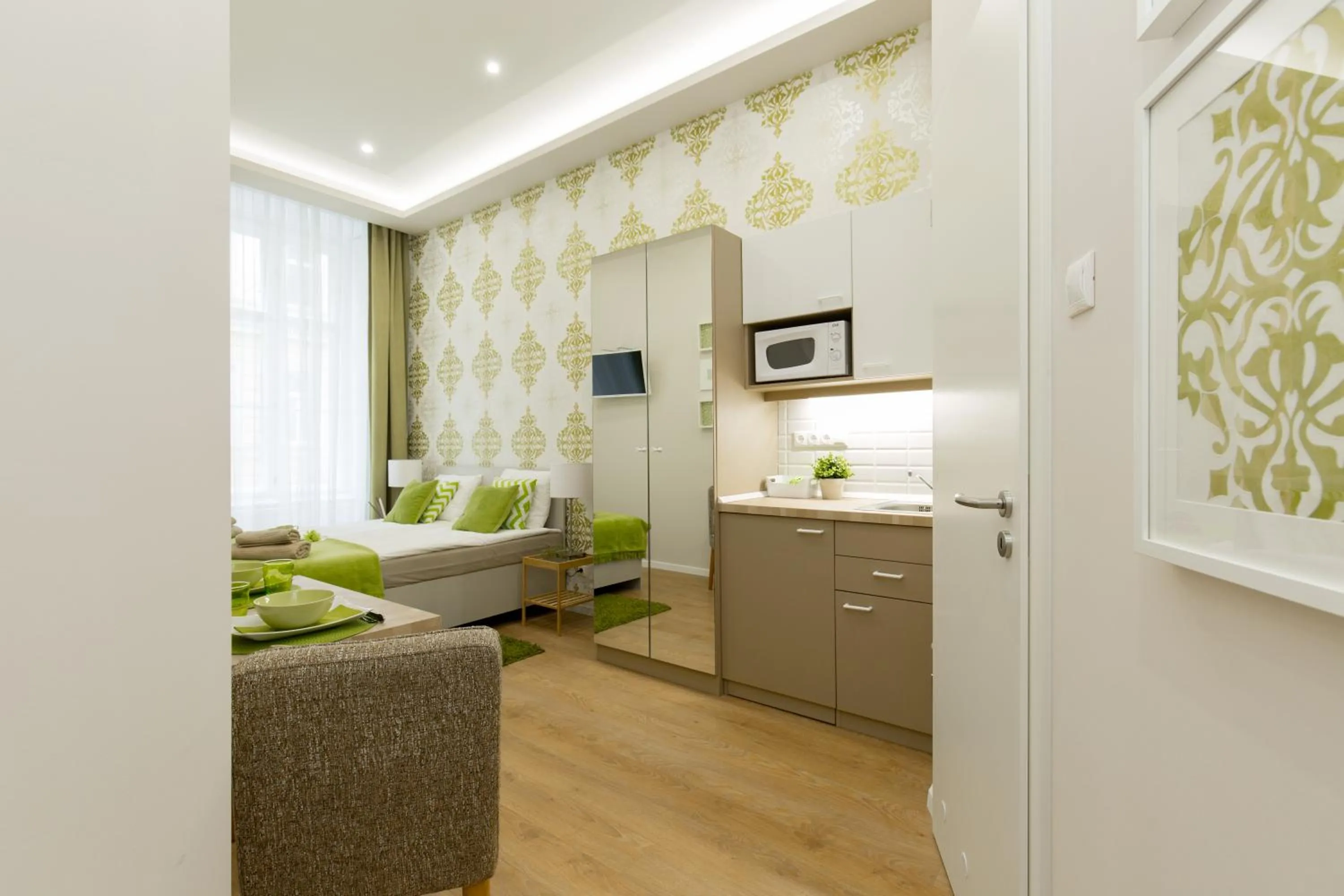 Photo of the whole room, Bed in Budapest Holiday Colours