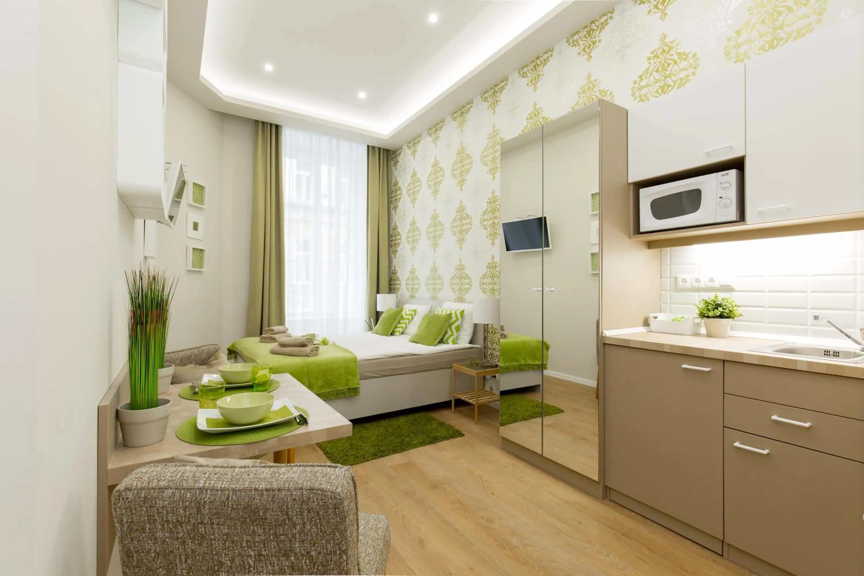 Photo of the whole room in Budapest Holiday Colours