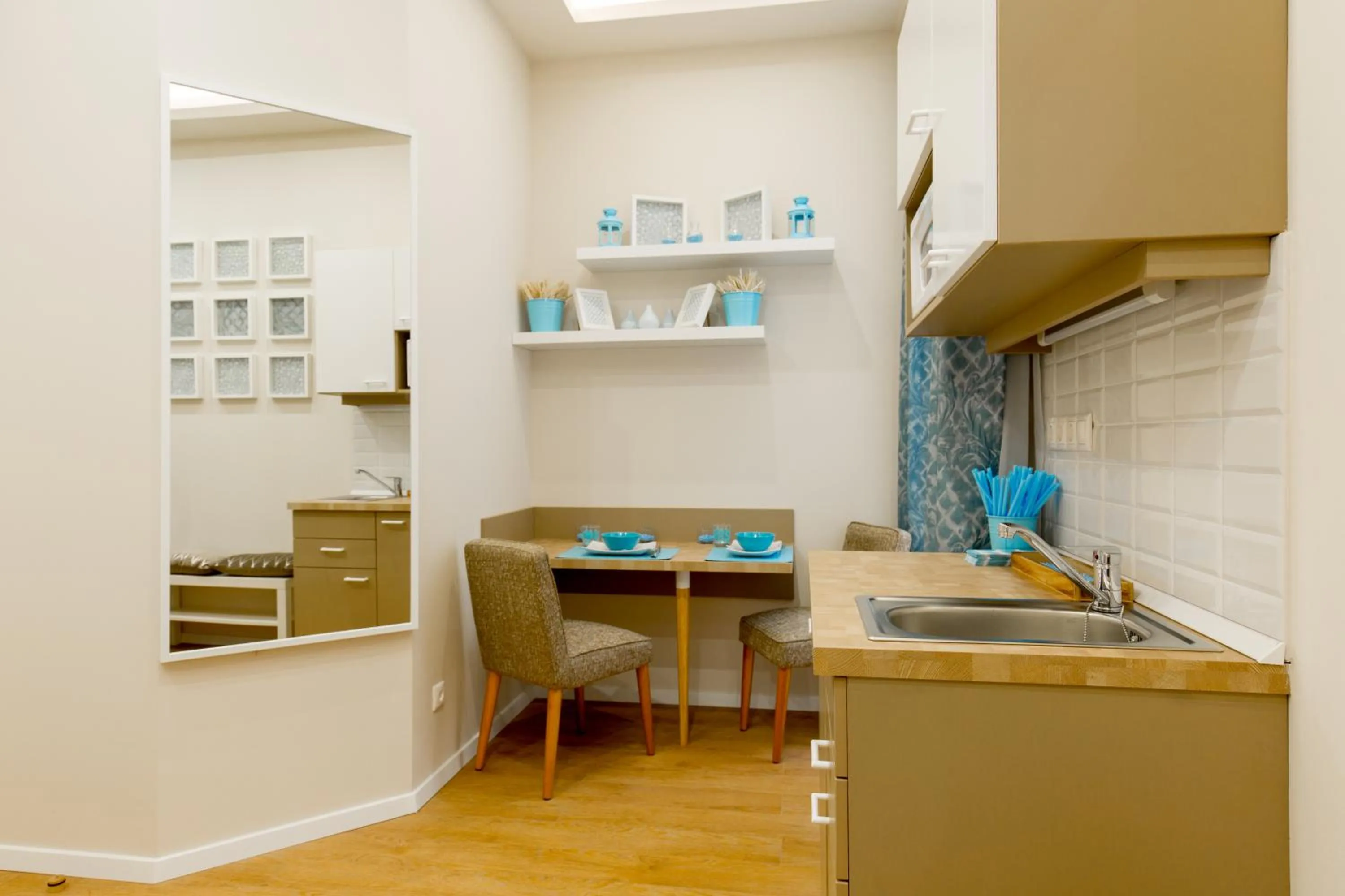 Kitchen or kitchenette in Budapest Holiday Colours