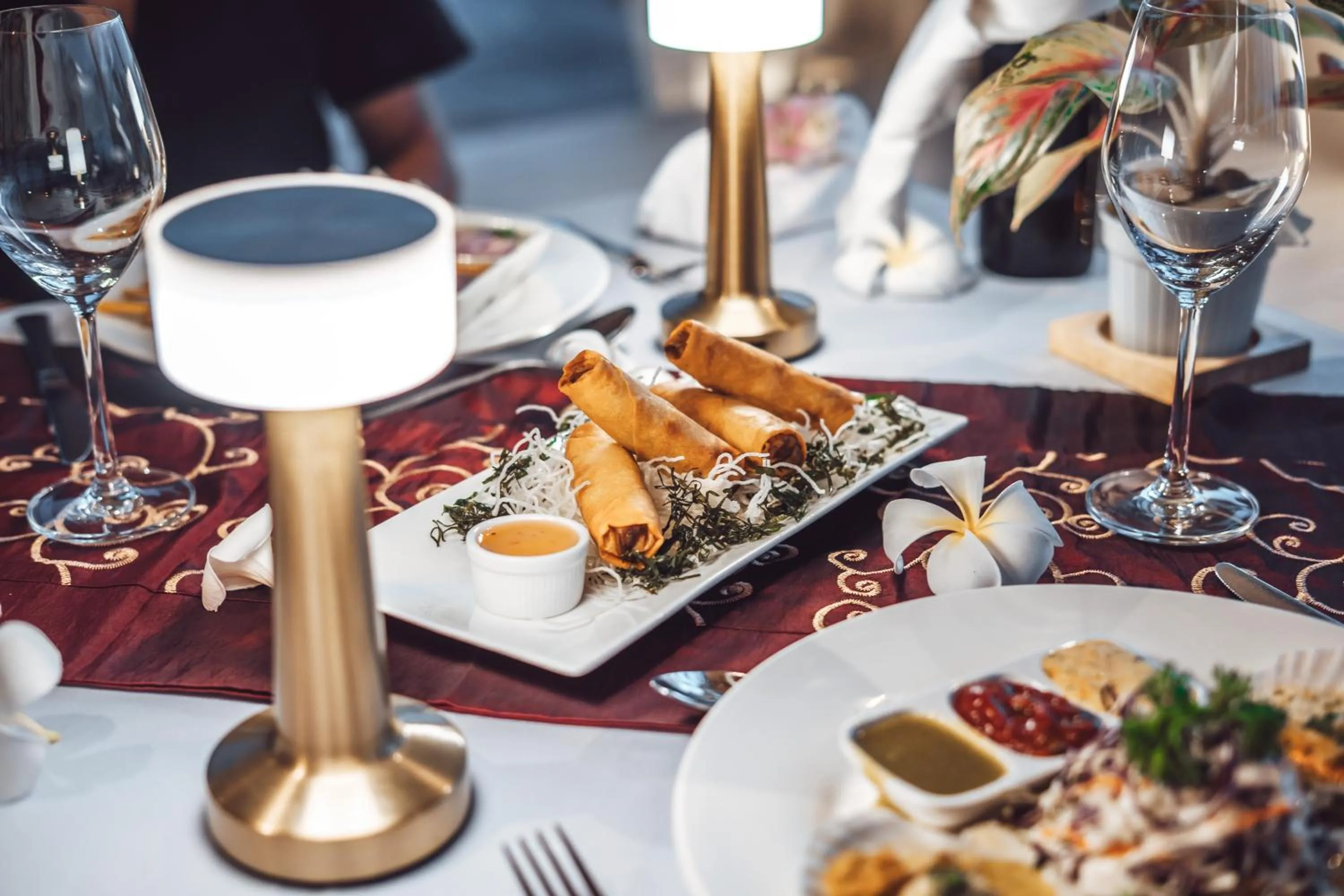 Restaurant/places to eat in Dusit Buncha Koh Tao by Riya Group