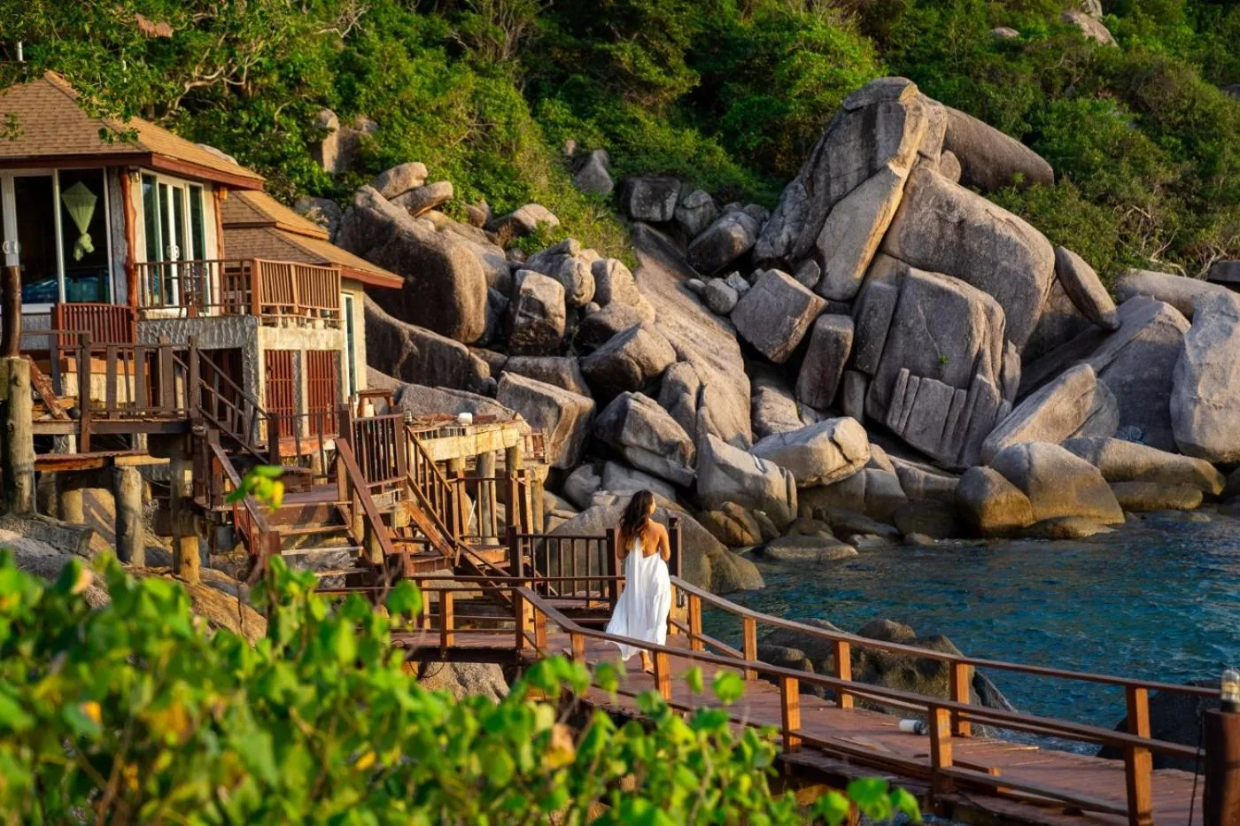 Property building in Dusit Buncha Koh Tao by Riya Group