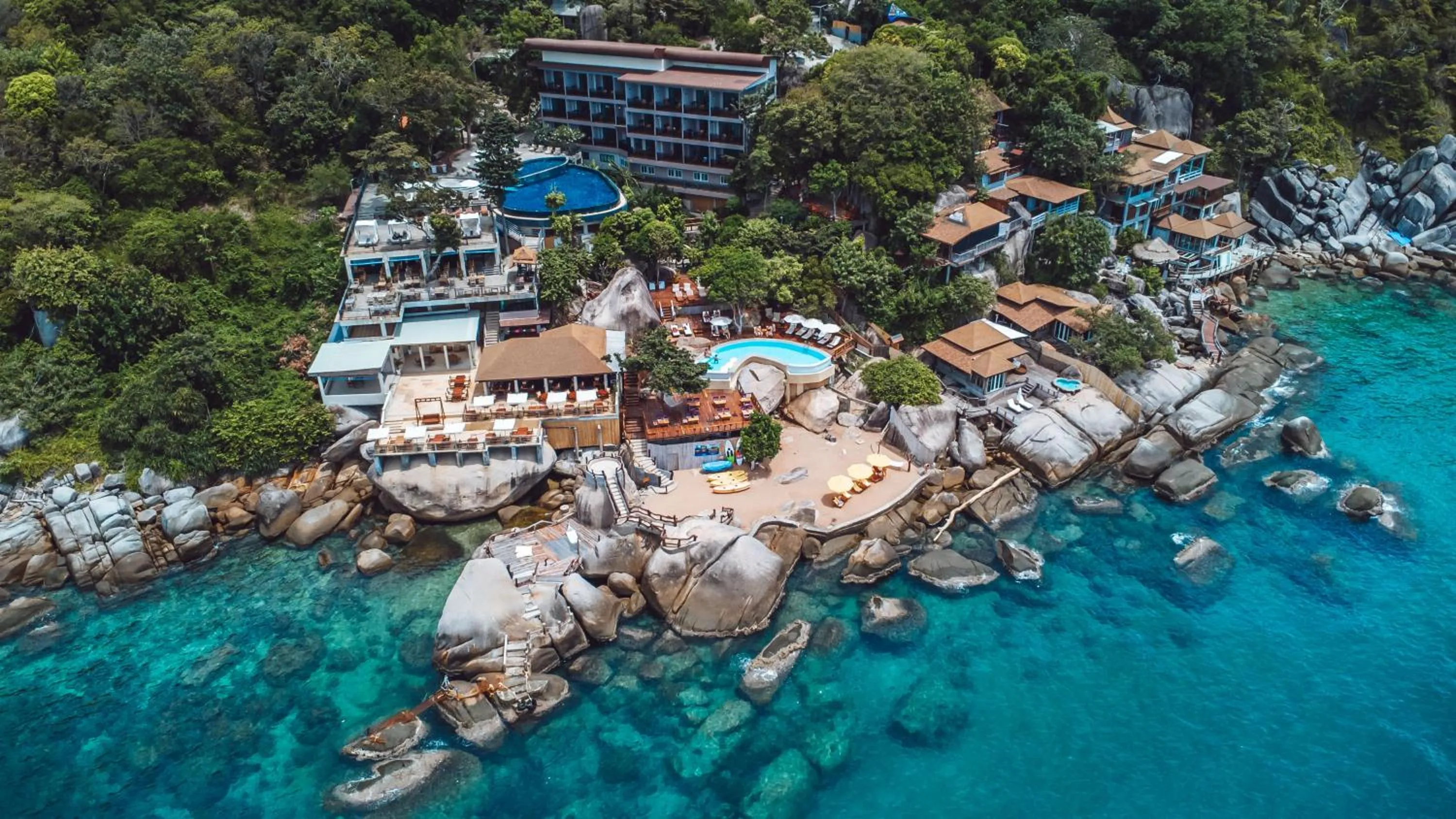 Property building in Dusit Buncha Koh Tao by Riya Group
