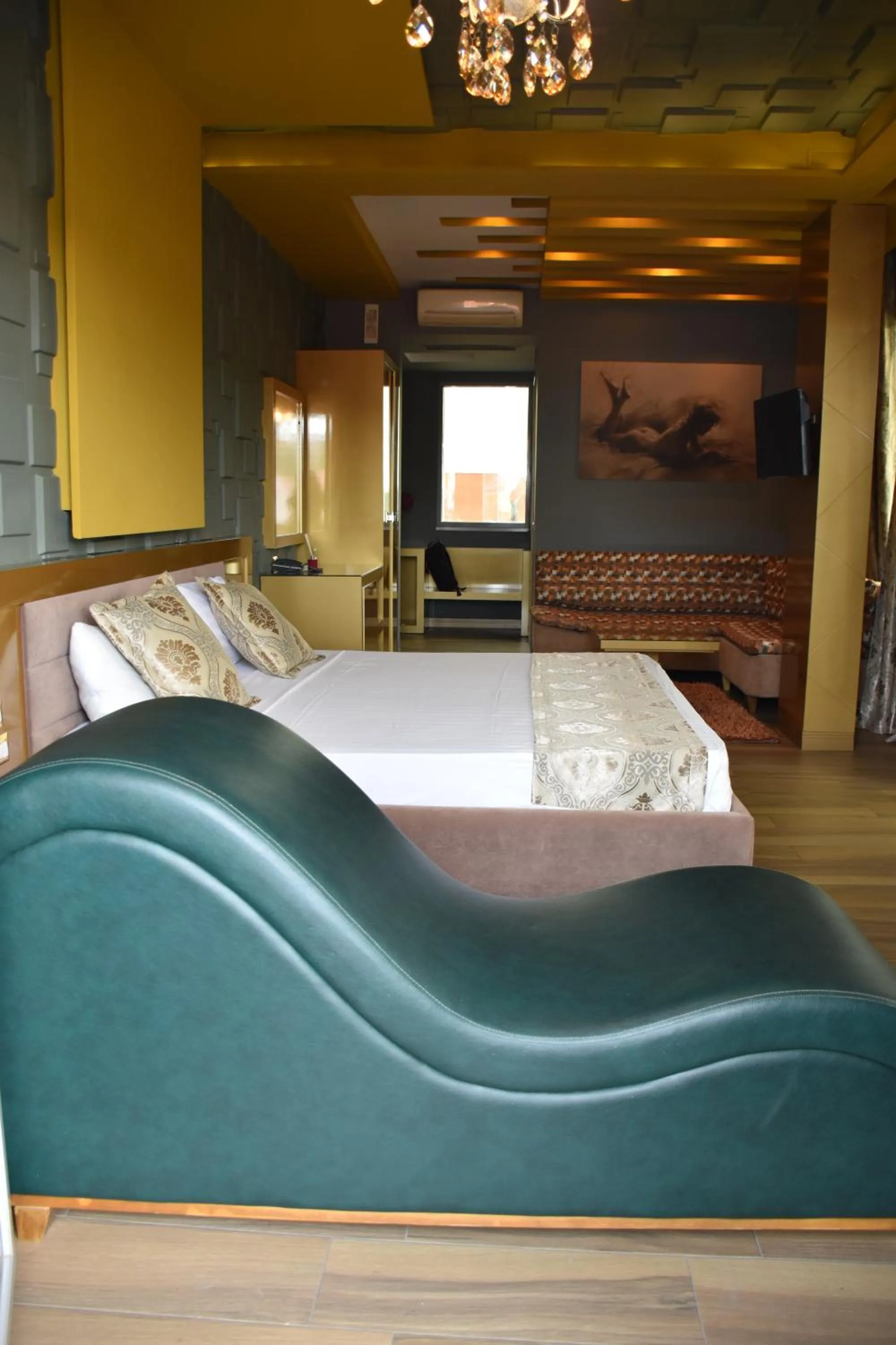 Bedroom, Bed in New W Hotel