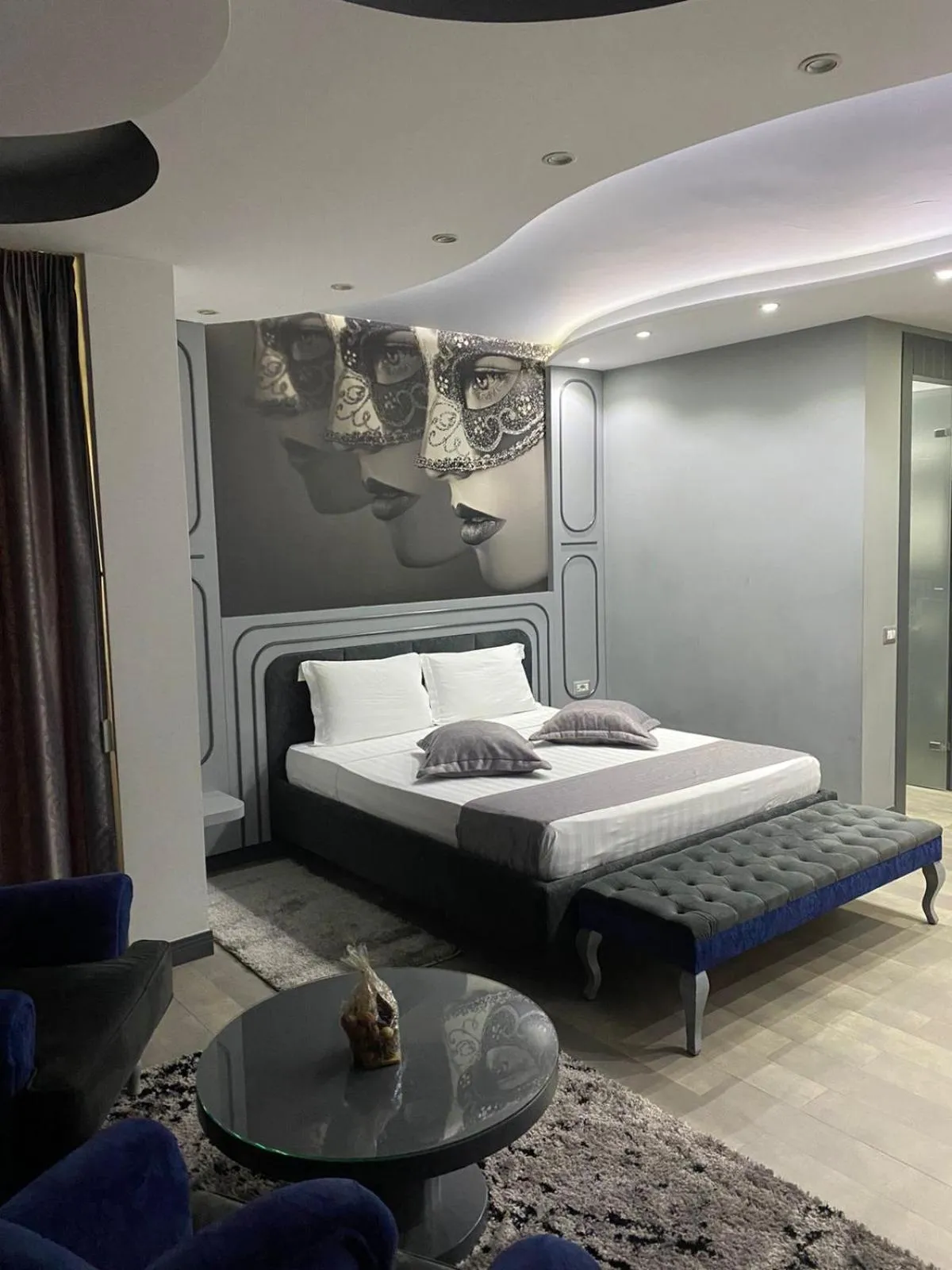 Bedroom, Bed in New W Hotel