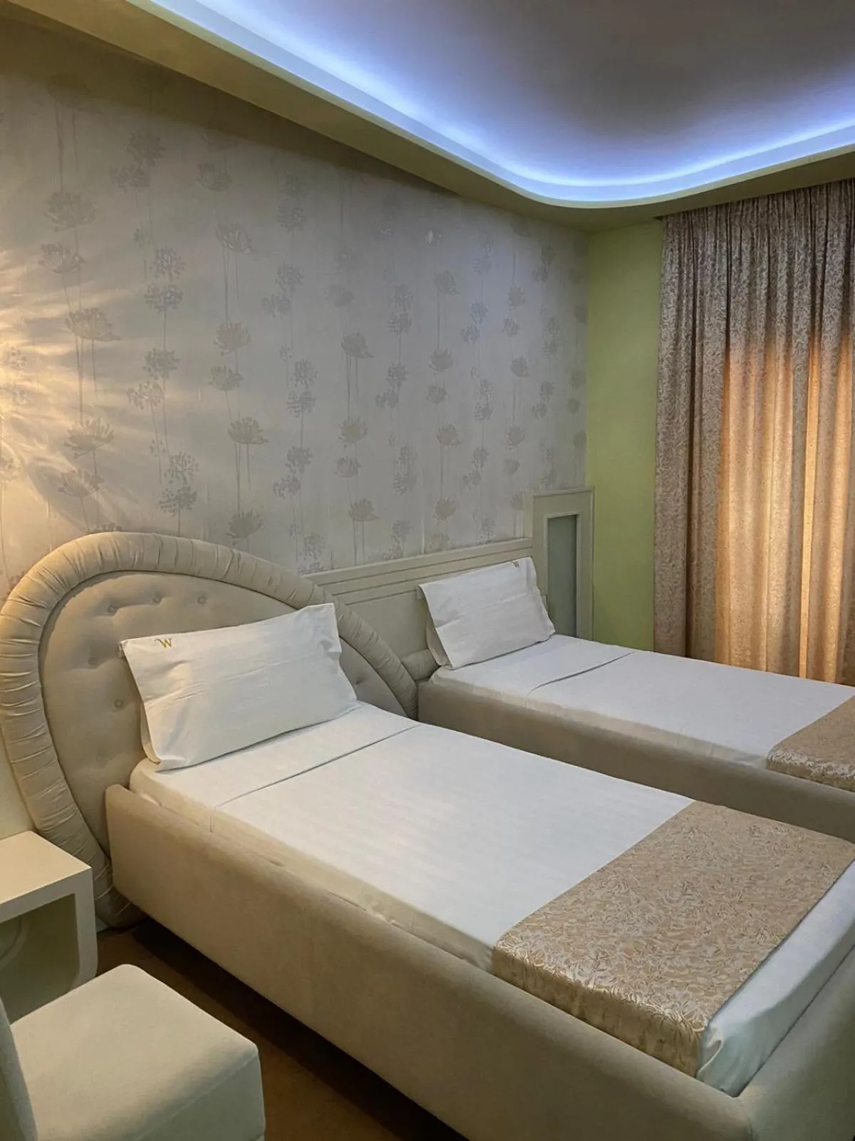 Bedroom, Bed in New W Hotel