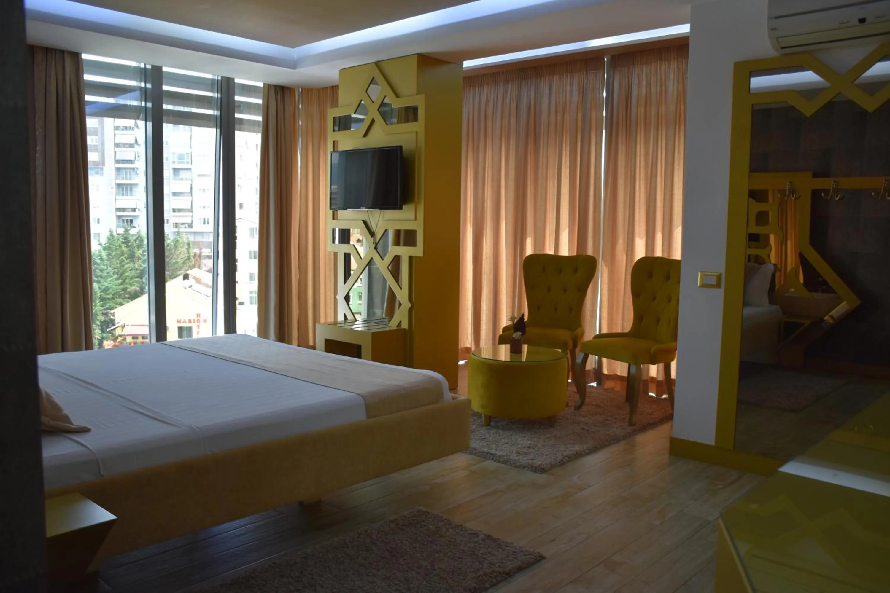 Photo of the whole room, Bed in New W Hotel