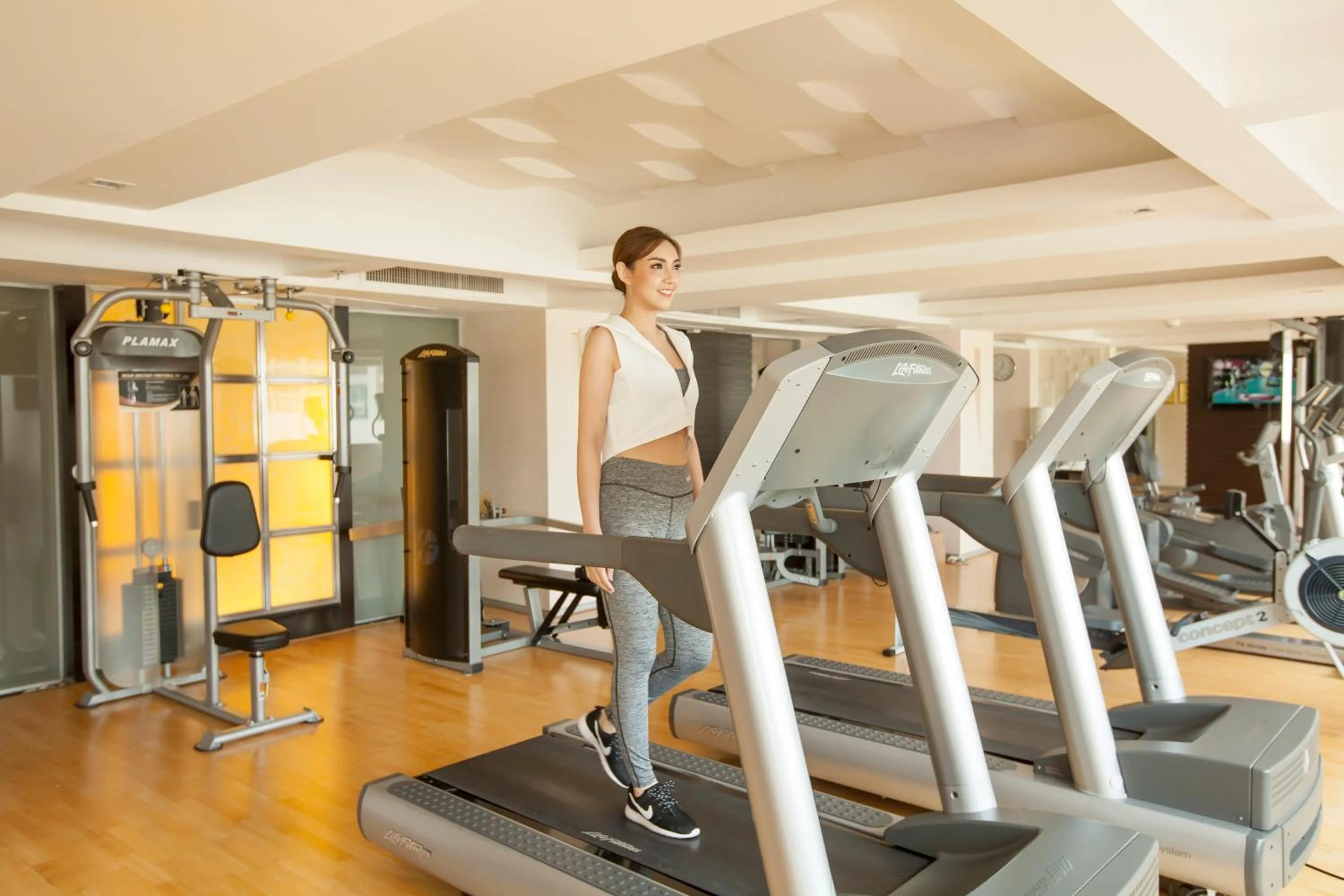 Fitness centre/facilities in Ramada Plaza by Wyndham Bangkok Menam Riverside