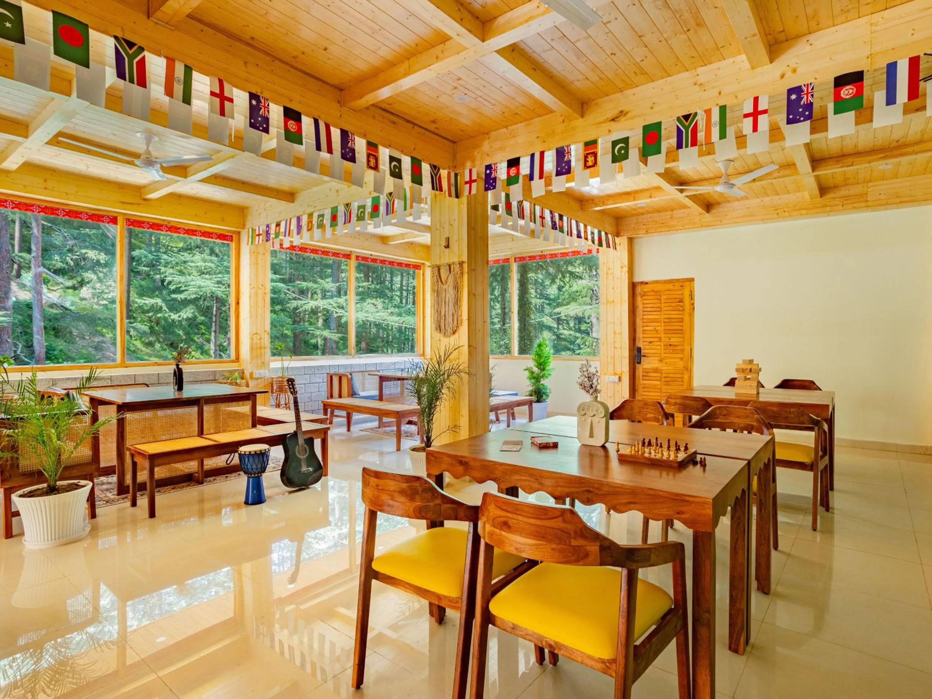 Restaurant/places to eat in The Hosteller Kasol