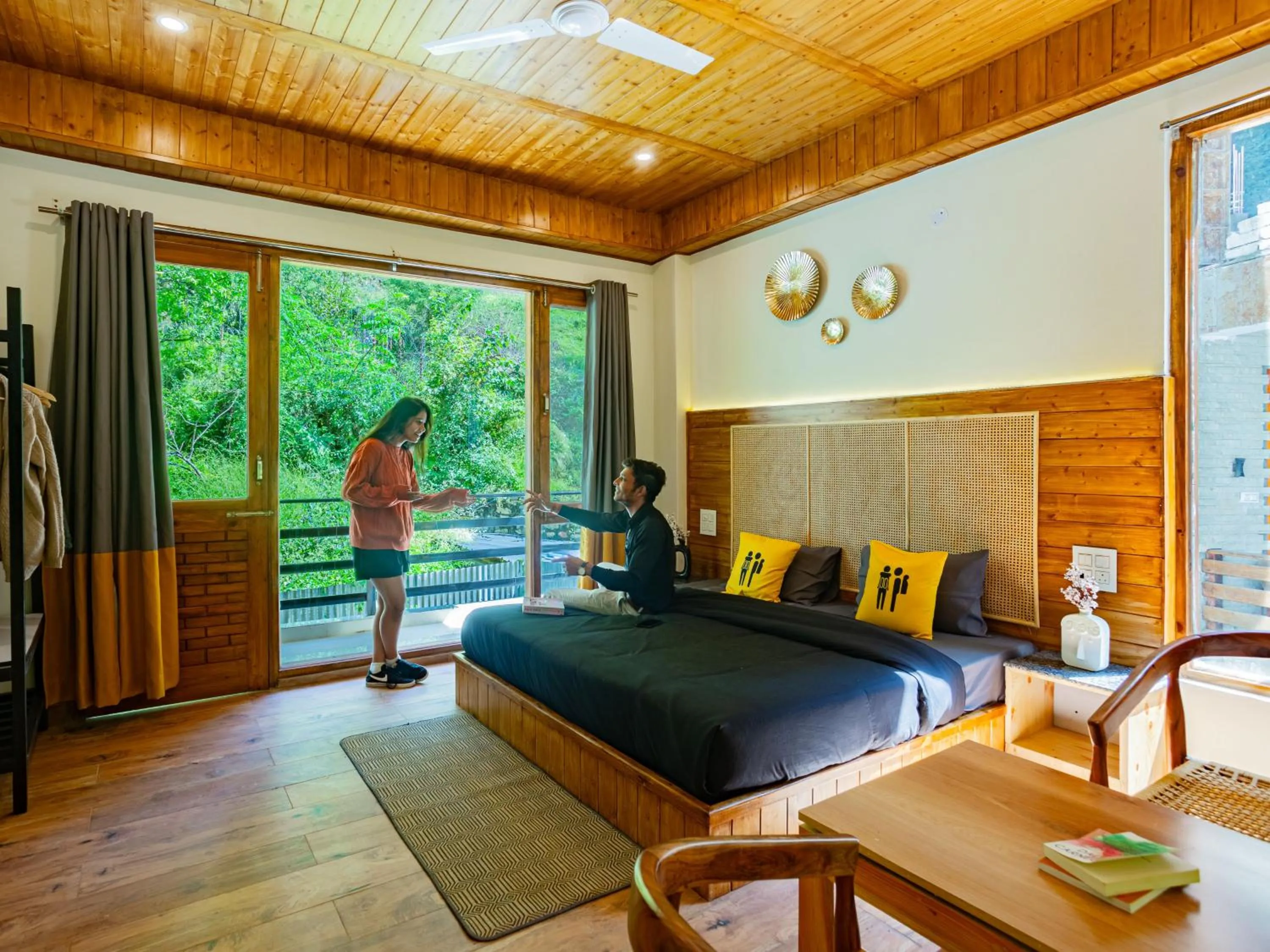 Bed in The Hosteller Kasol