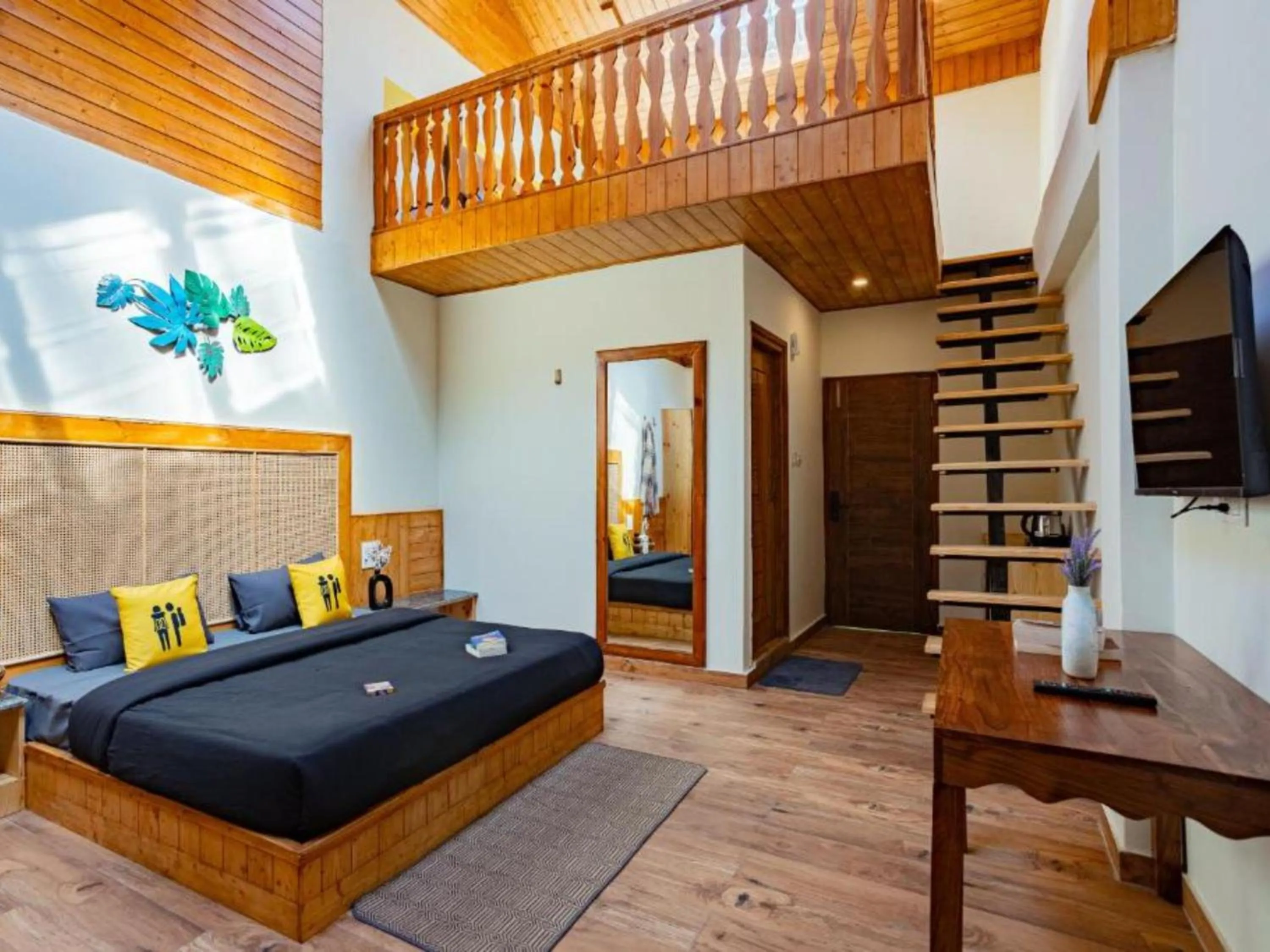 Bed in The Hosteller Kasol