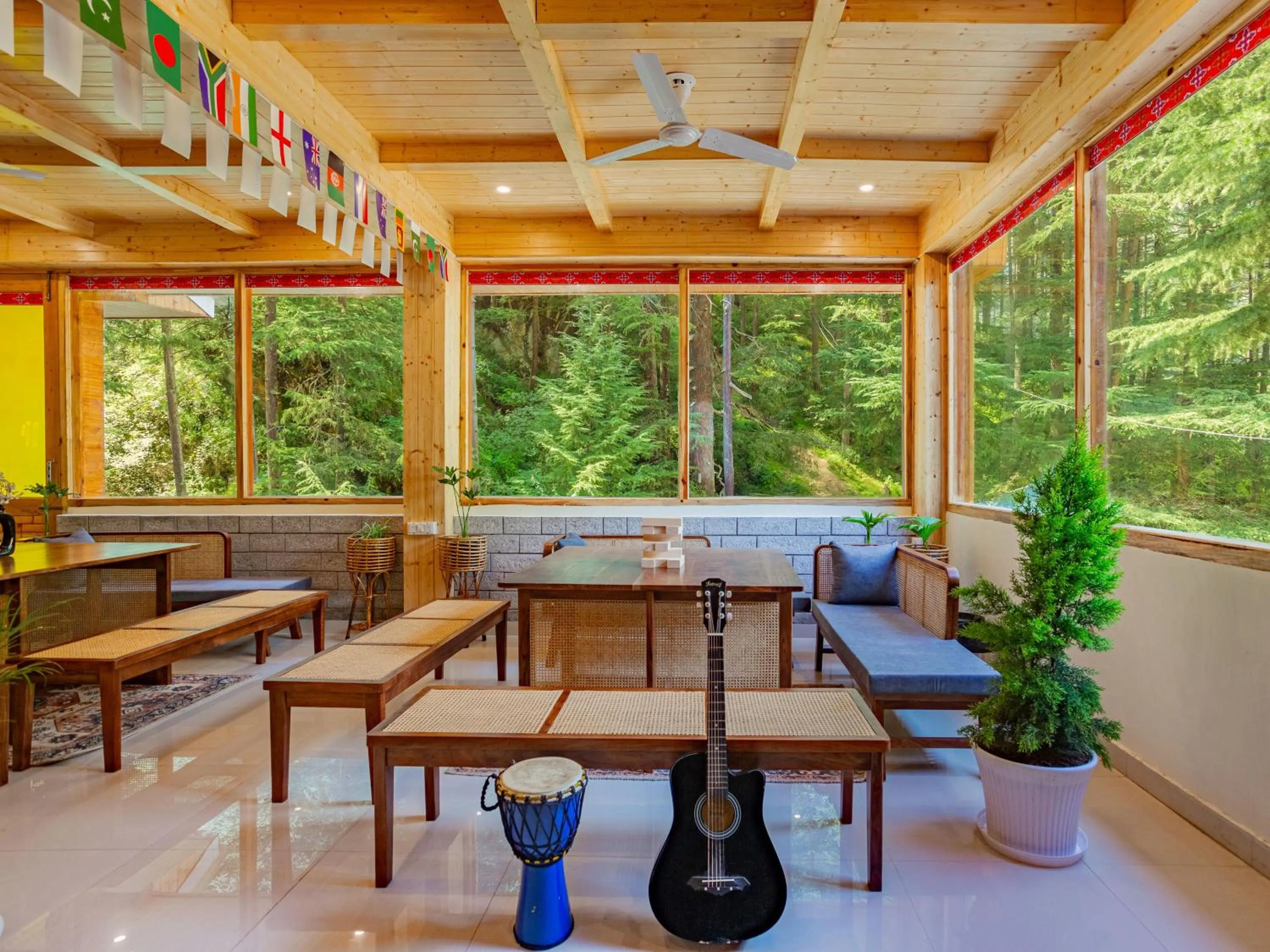 Restaurant/places to eat in The Hosteller Kasol