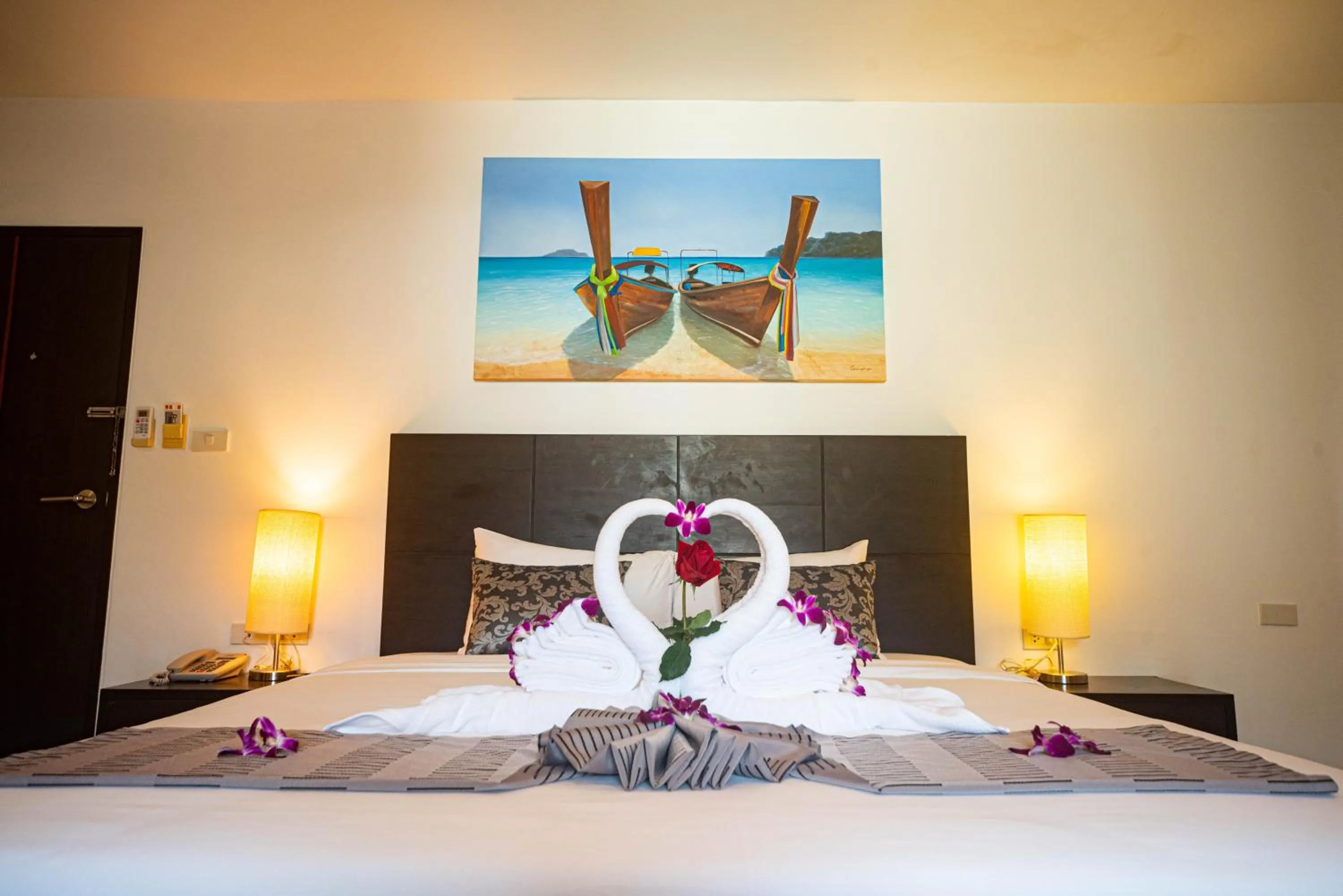 Bed in Q Victory Patong Hotel