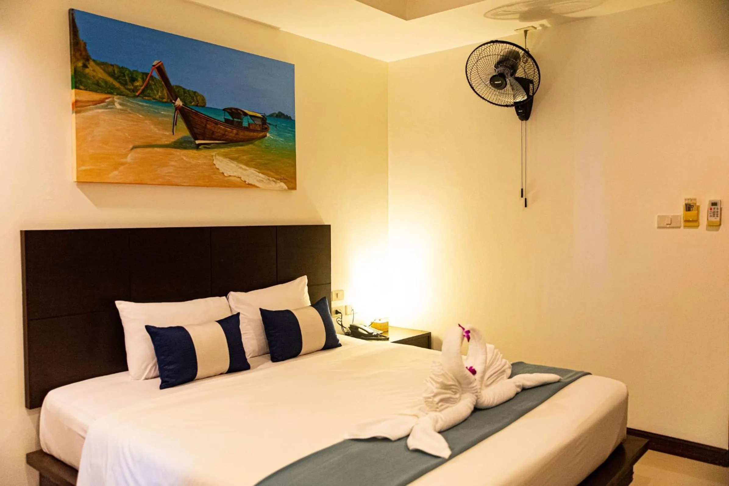 Bed in Q Victory Patong Hotel