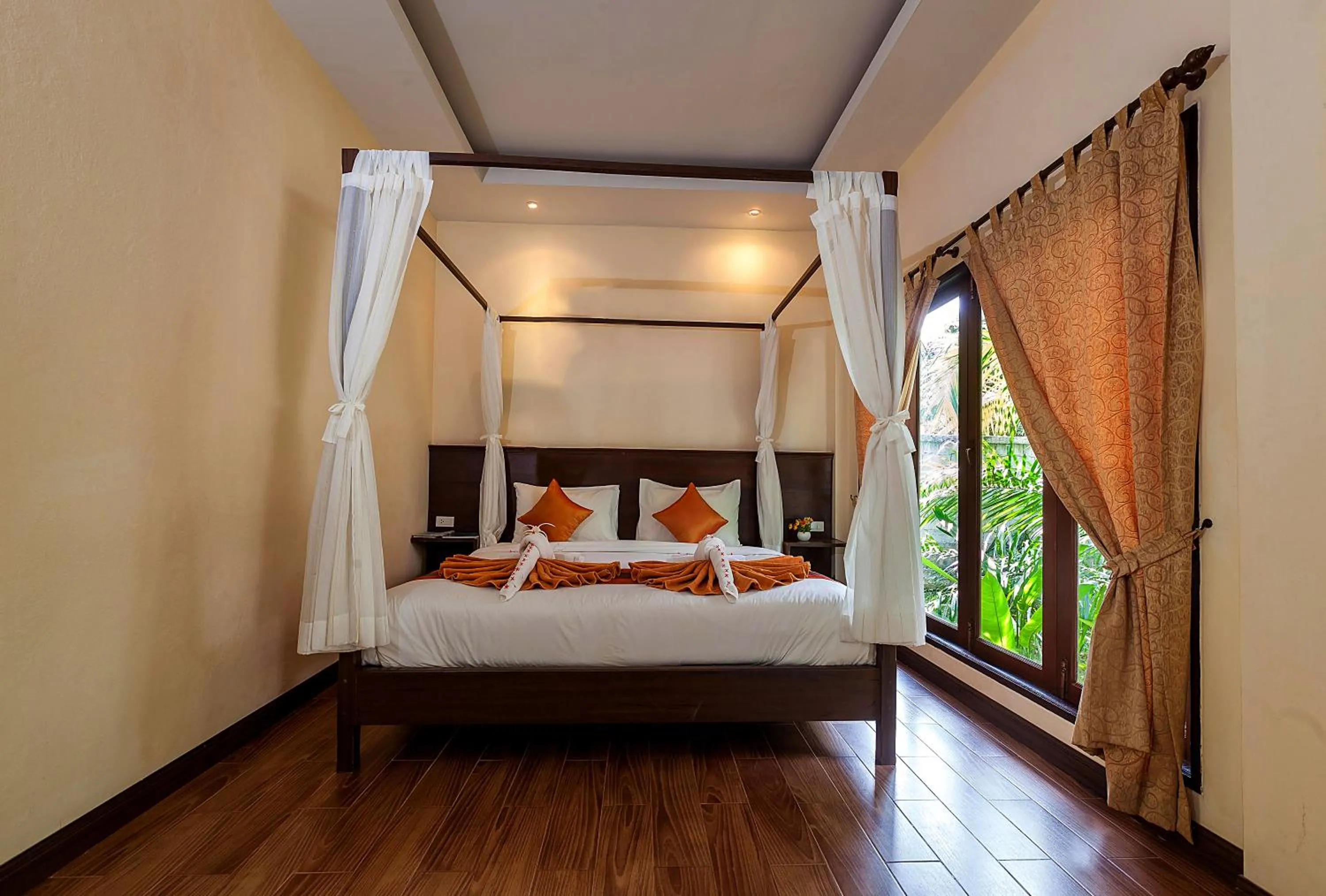 Bed in Lanta Klong Nin Beach Resort