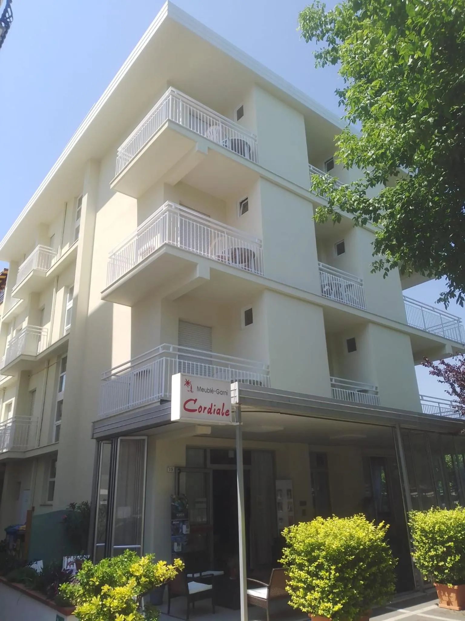 B&B - Meuble' - Hotel " CORDIALE "