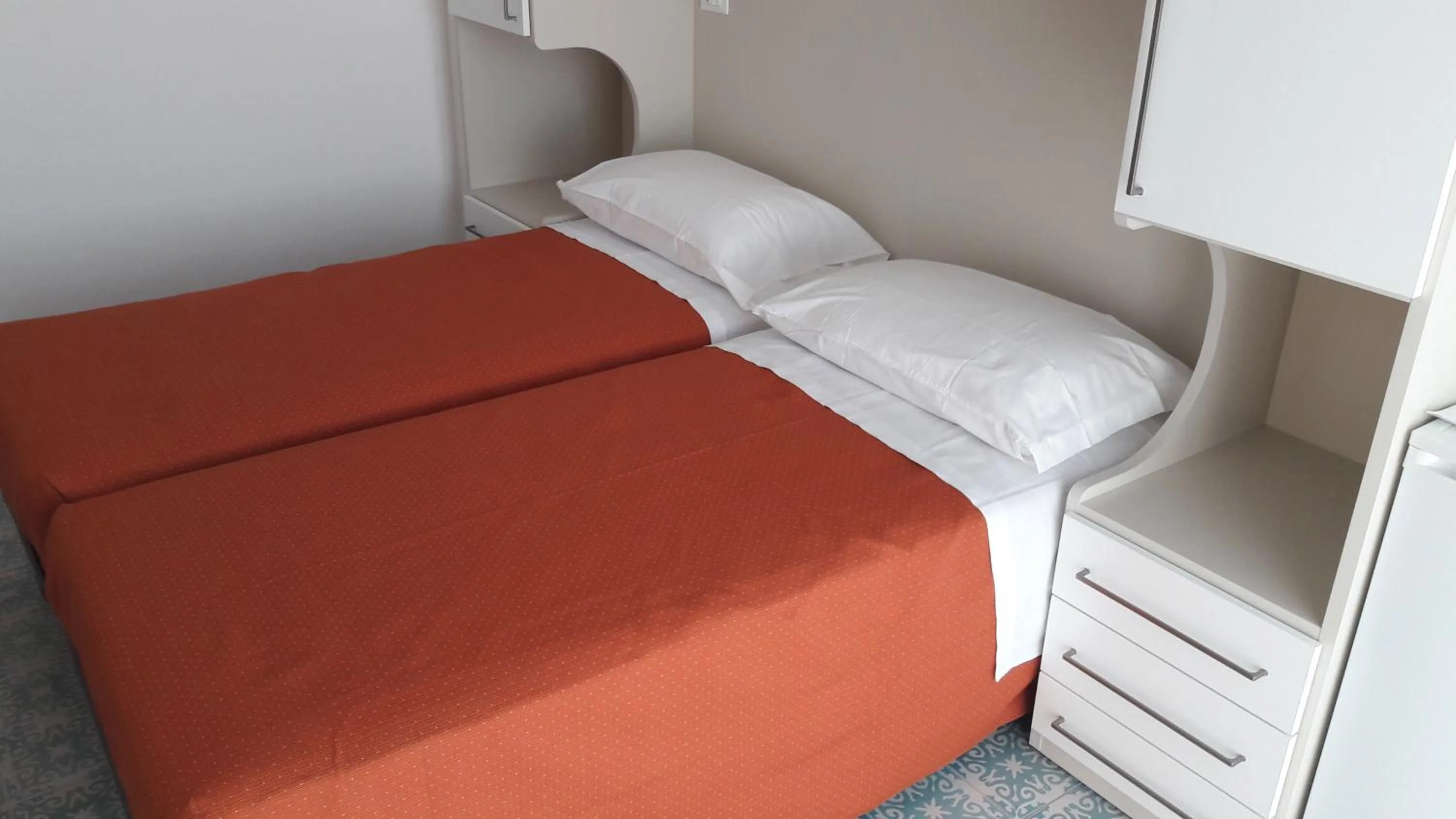 Photo of the whole room, Bed in B&B - Meuble' - Hotel " CORDIALE "